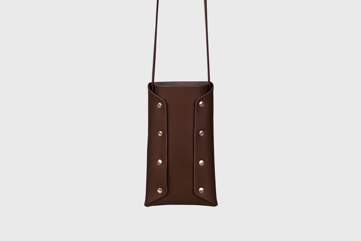 Neck Pouch Wide Chocolate Brown Leather Atelier Madre Manuel Dreesmann Barcelona Spain 2