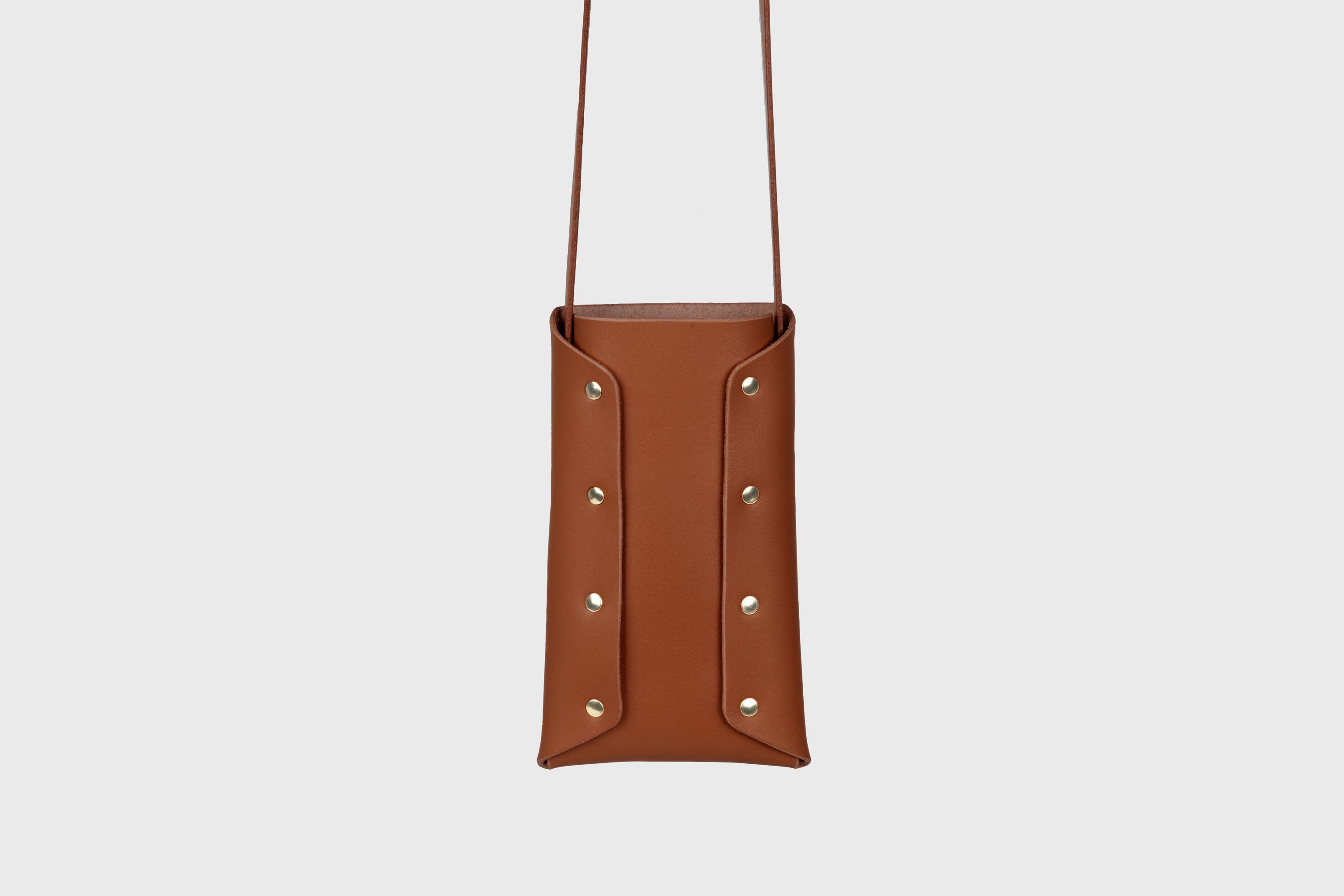 Neck Pouch Wide In Dark Brown Leather In Vegetable Tanned Leather Minimalistic Design With Rivets Atelier Madre Manuel Dreesmann Barcelona Spain