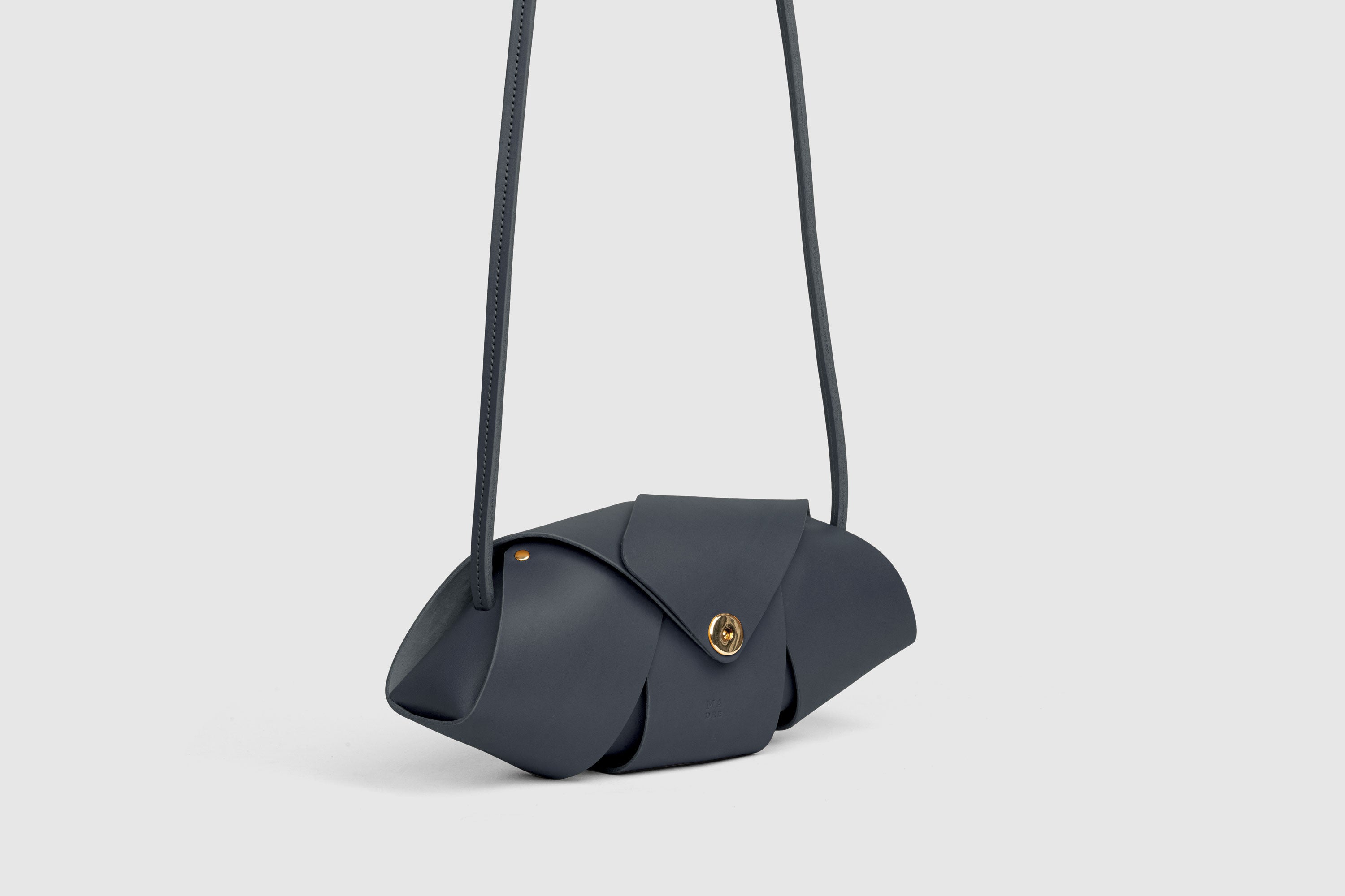 Panino Bag Marine Blue Leather Magnetic Closure Full Grain Vegetable Tanned Leather High Quality Modern Minimalistic Design Atelier Madre Manuel Dreesmann Barcelona Spain