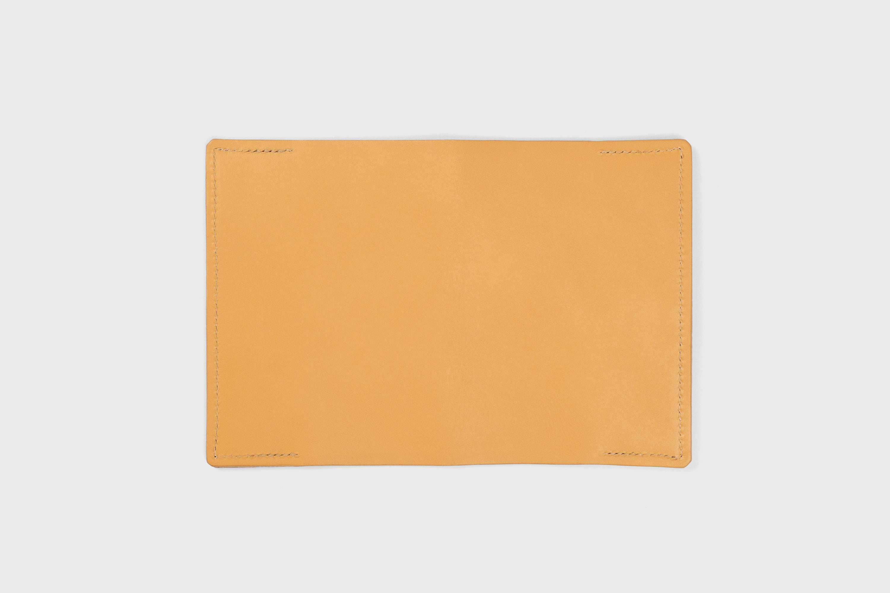 Passport Cover Holder Leather Brown Leather Sleeve Case Minimalistic Design Modern Premium Quality Handcraft Vegetable Tanned Leather Manuel Dreesmann Atelier Madre Barcelona Spain