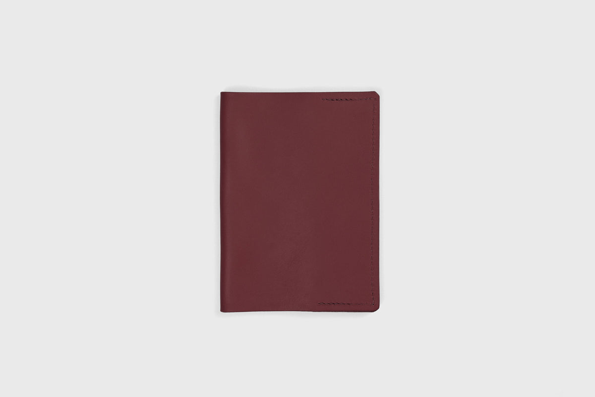 Passport Cover Leather Burgundy Colour Leather Vegetable Tanned Modern Minimal Design Premium Quality Atelier Madre Manuel Dreesmann Barcelona 2