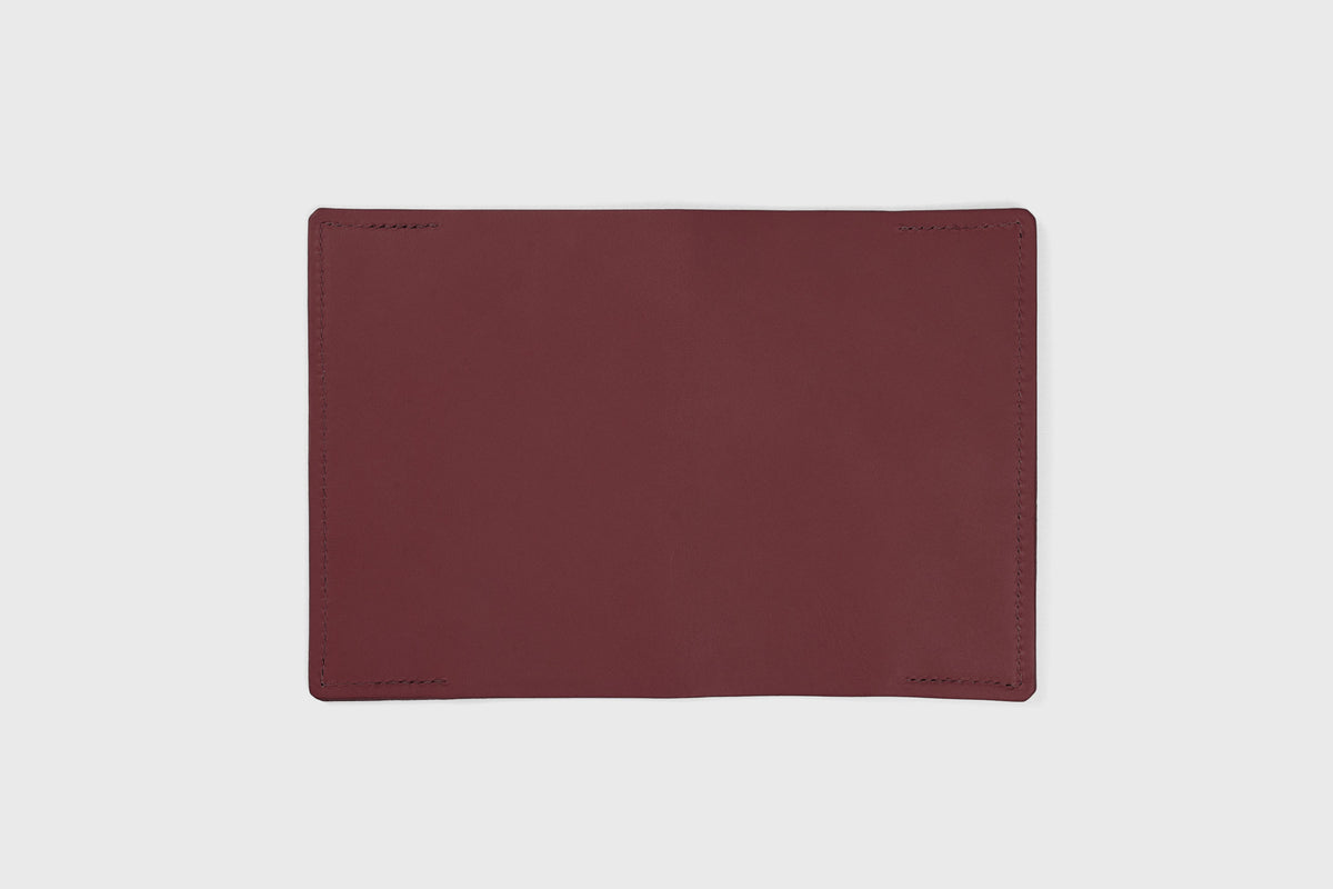Passport Cover Leather Burgundy Colour Leather Vegetable Tanned Modern Minimal Design Premium Quality Atelier Madre Manuel Dreesmann Barcelona 8