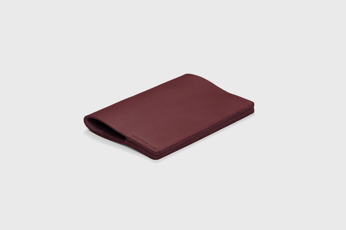 Passport Cover Leather Burgundy Colour Leather Vegetable Tanned Modern Minimal Design Premium Quality Atelier Madre Manuel Dreesmann Barcelona 9