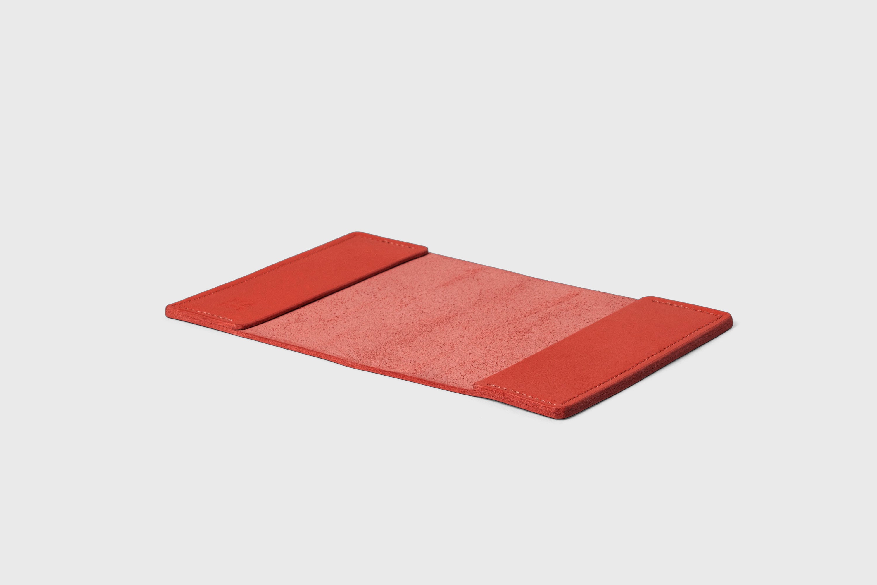 Passport Cover Holder Leather Red Color Leather Sleeve Case Minimalistic Design Modern Premium Quality Handcraft Vegetable Tanned Leather Manuel Dreesmann Atelier Madre Barcelona Spain