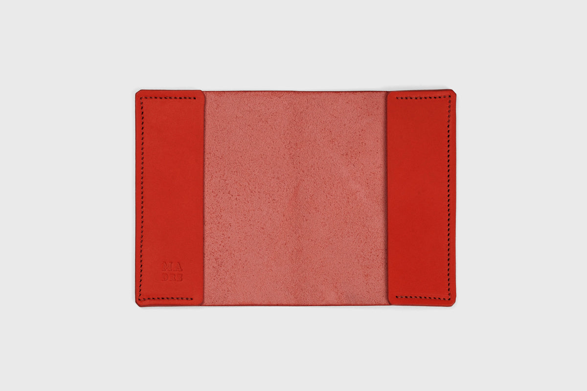 Passport Cover Leather Red Colour Leather Vegetable Tanned Modern Minimal Design Premium Quality Atelier Madre Manuel Dreesmann Barcelona 1