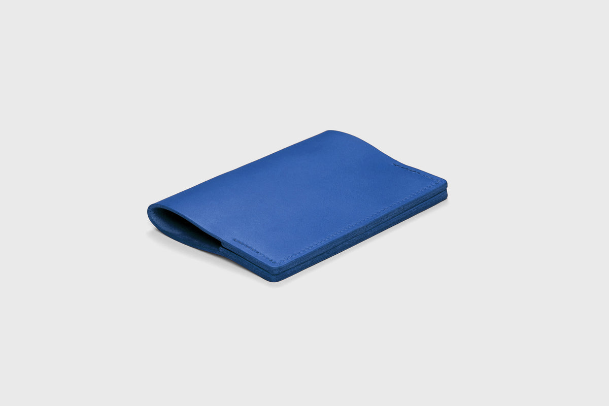 Passport Cover Leather Royal Blue Colour Leather Vegetable Tanned Modern Minimal Design Premium Quality Atelier Madre Manuel Dreesmann Barcelona 4