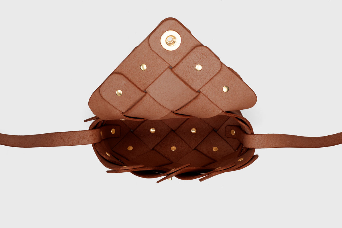 Pine Flap Bag Small Dark Brown Leather Atelier Madre Manuel Dreesmann Barcelona Spain 1