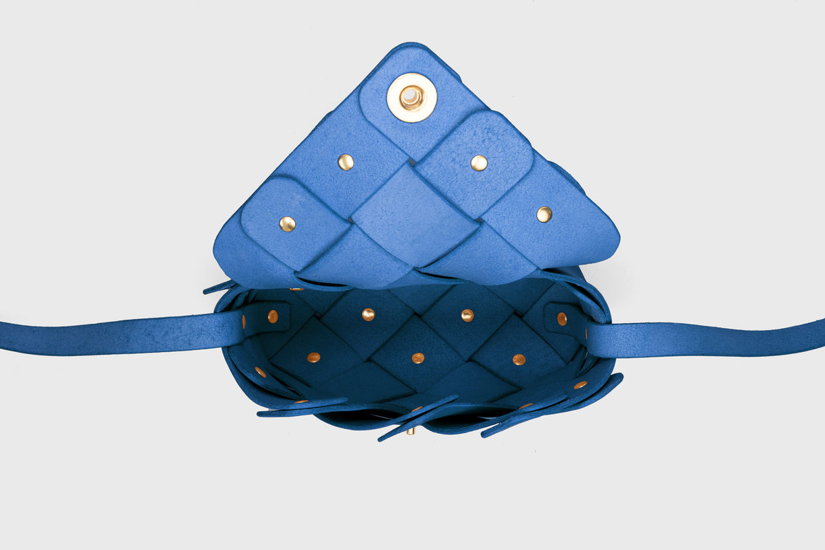 Pine Flap Bag Small Royal Blue Leather Atelier Madre Manuel Dreesmann Barcelona Spain 1