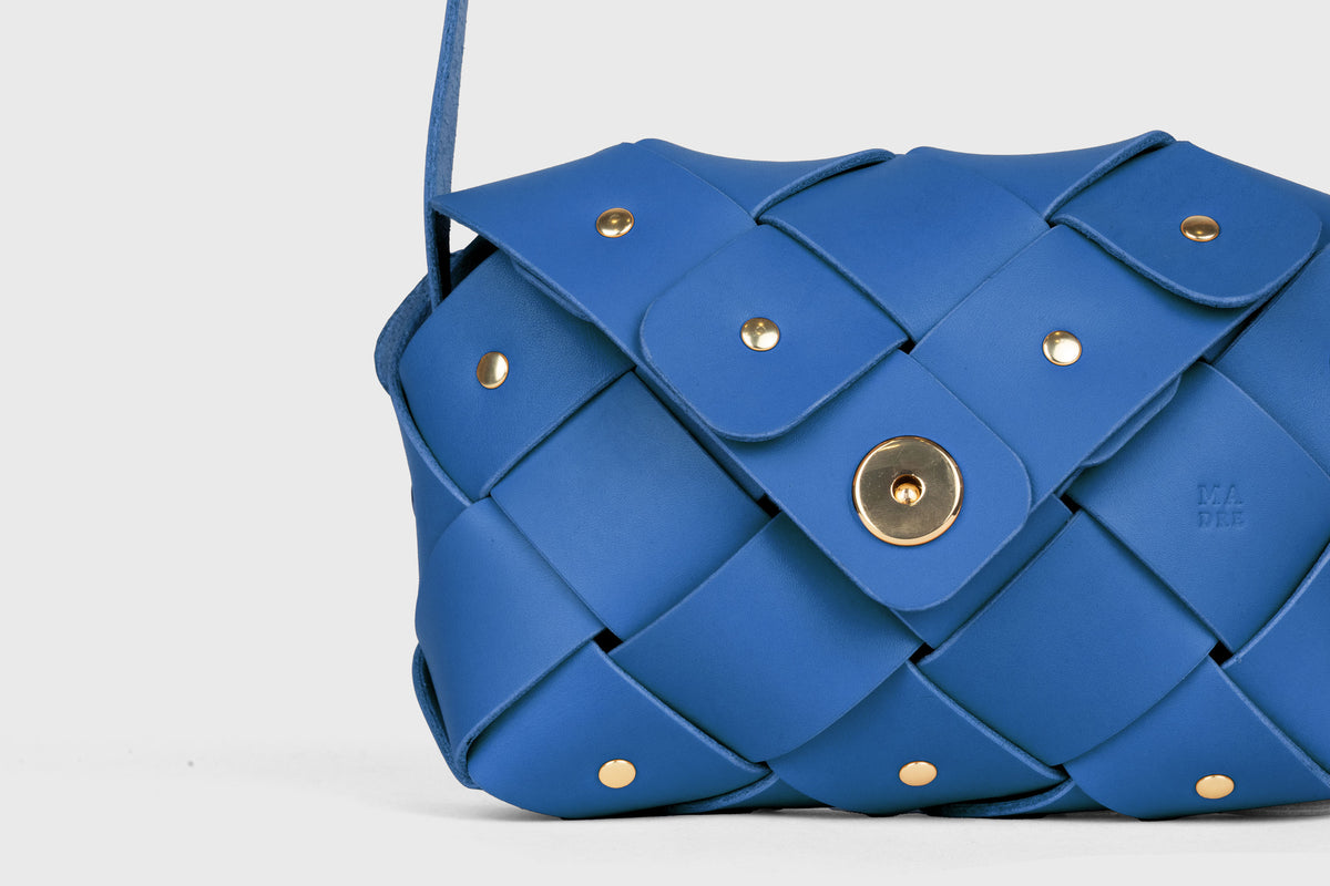 Pine Flap Bag Small Royal Blue Leather Atelier Madre Manuel Dreesmann Barcelona Spain 6