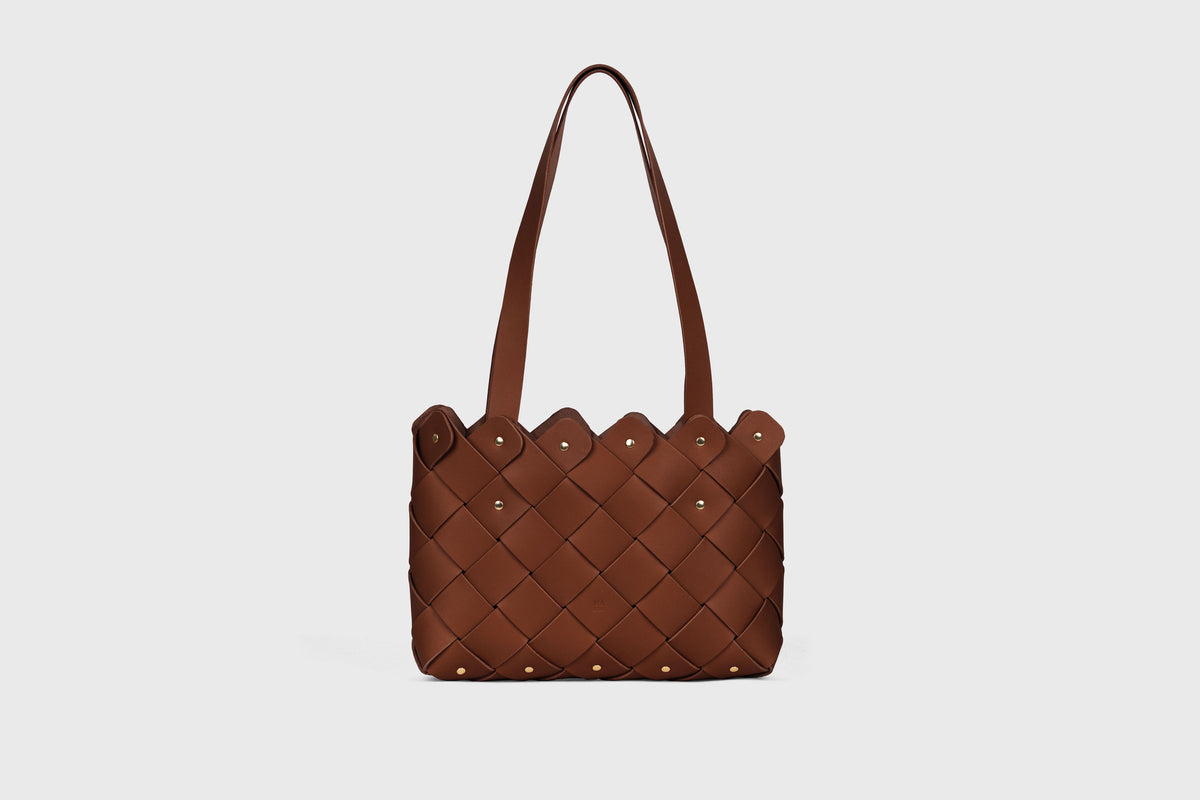 Pine Medium Tote Bag Dark Brown Leather Atelier Madre Manuel Dreesmann Barcelona Spain 1