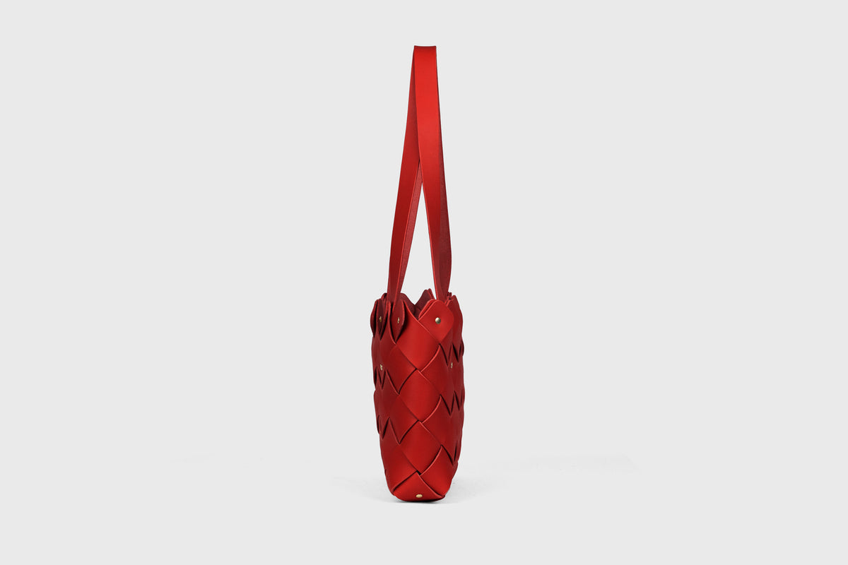 Pine Medium Tote Bag Red Leather Atelier Madre Manuel Dreesmann Barcelona Spain 3