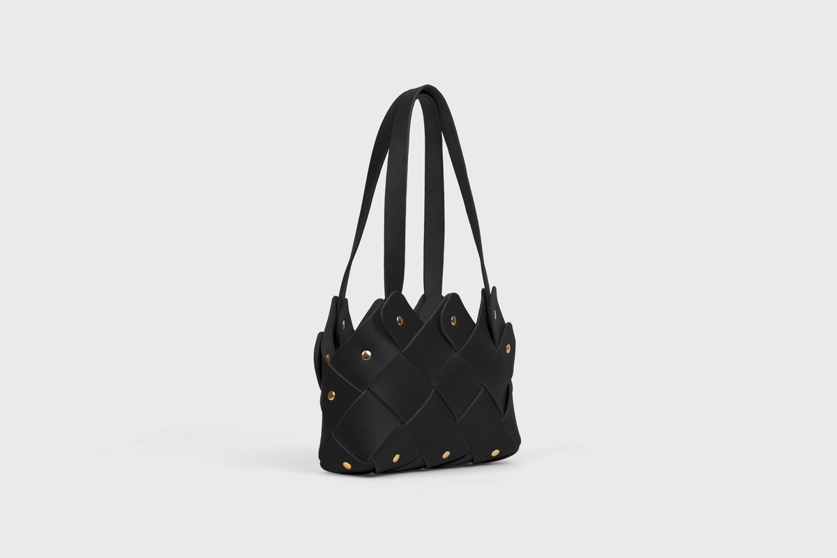 Pine Mini Tote Bag Black Colour Leather Vegetable Tanned Modern Minimal Design Premium Quality Atelier Madre Manuel Dreesmann Barcelona 2