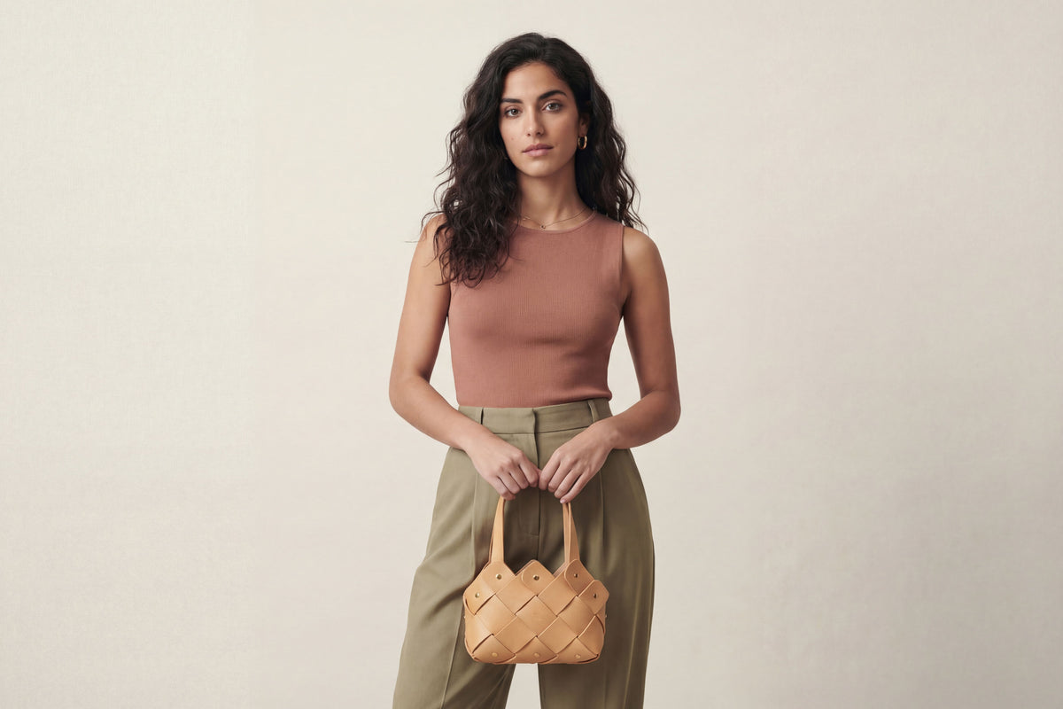 Pine Mini Tote Bag on a model Natural Colour Leather Vegetable Tanned Modern Minimal Design Premium Quality Atelier Madre Manuel Dreesmann Barcelona 2