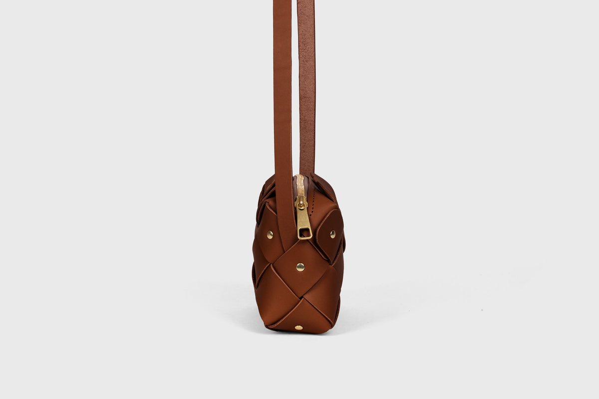 Pine Mini Zipper Bag Dark Brown Leather Atelier Madre Manuel Dreesmann Barcelona Spain 3