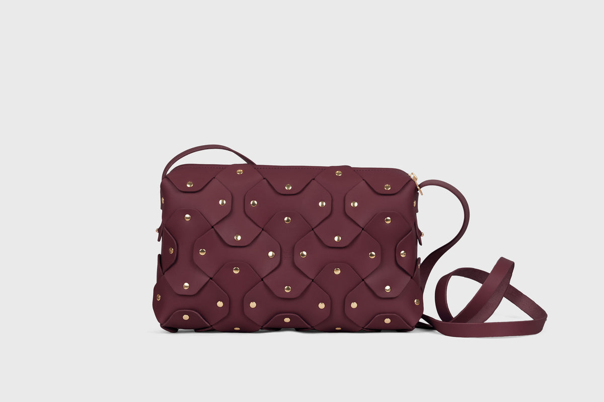 Rivet Bag Big Burgundy Leather Atelier Madre Manuel Dreesmann Barcelona Spain 1