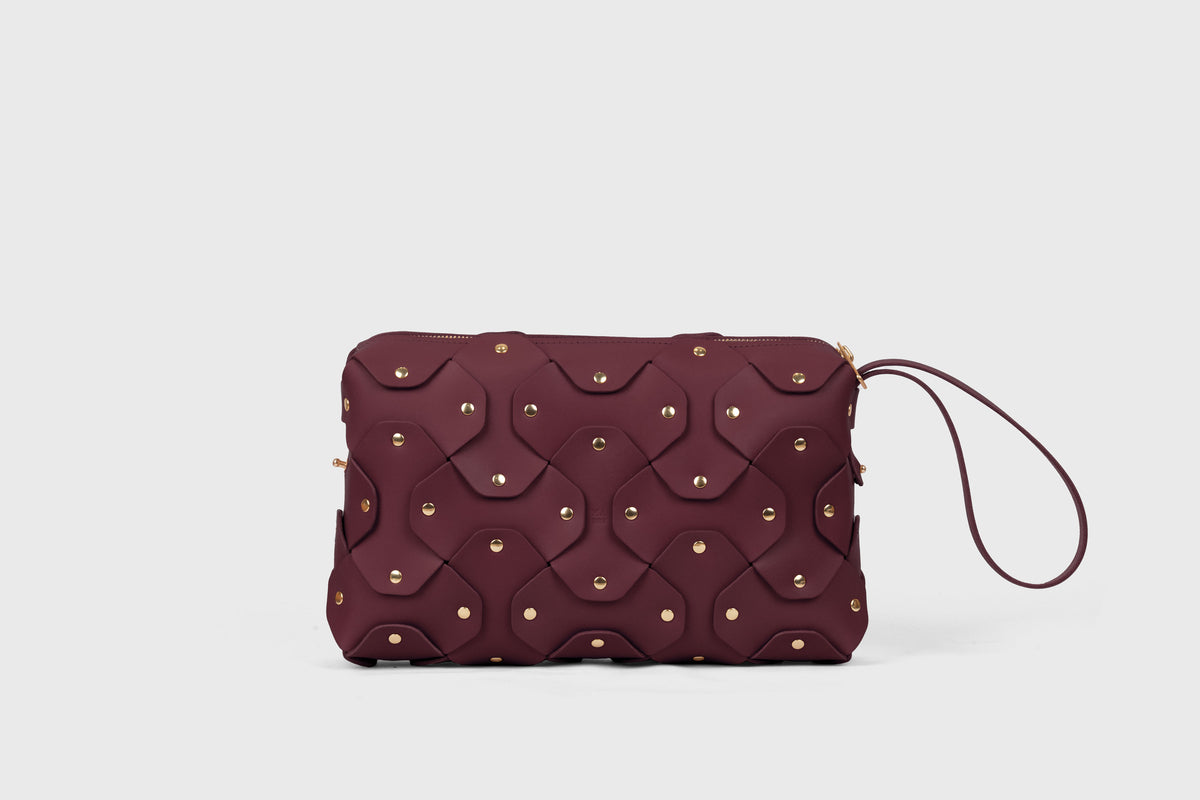 Rivet Bag Big Burgundy Leather Atelier Madre Manuel Dreesmann Barcelona Spain 5
