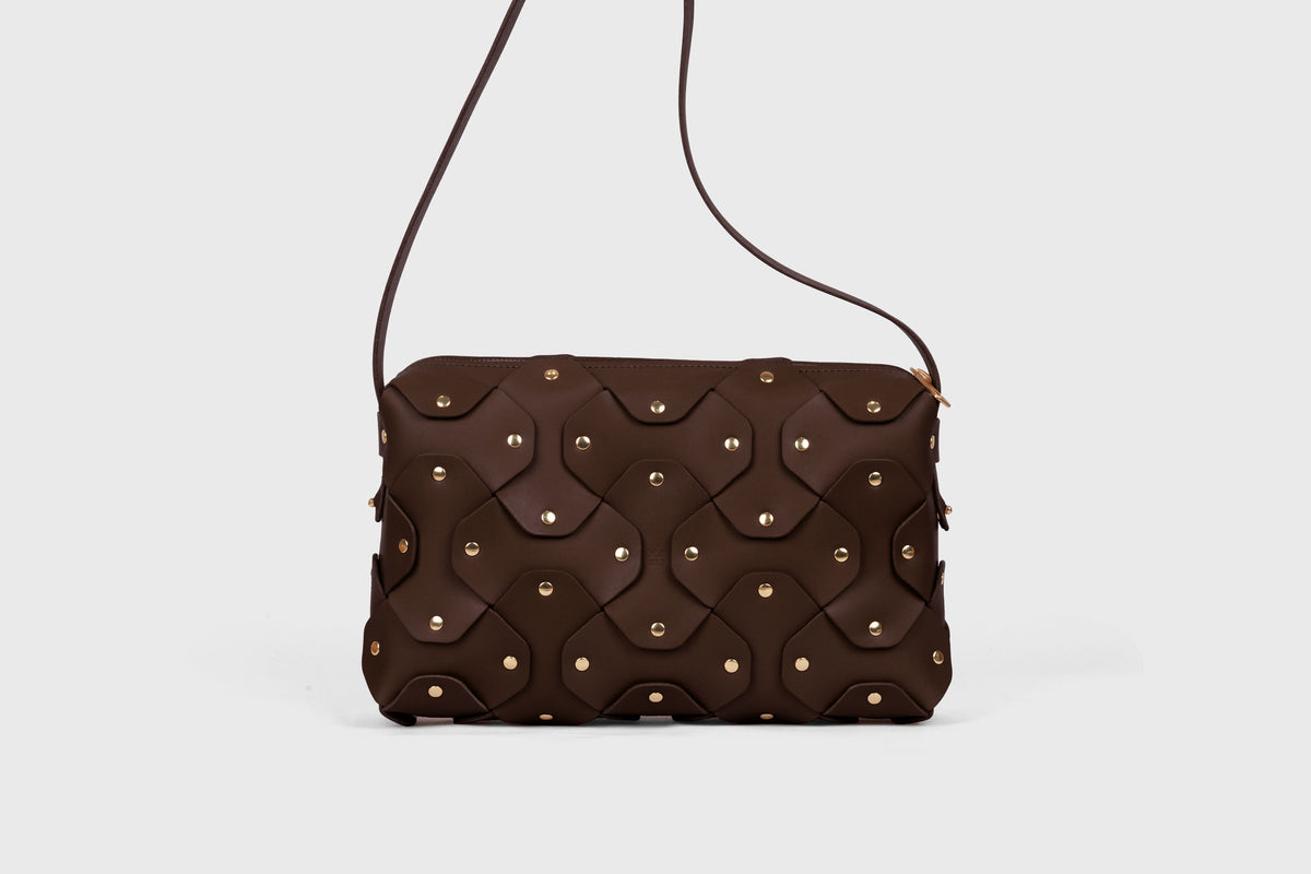 Rivet Bag Big Chocolate Brown Leather Atelier Madre Manuel Dreesmann Barcelona Spain 2