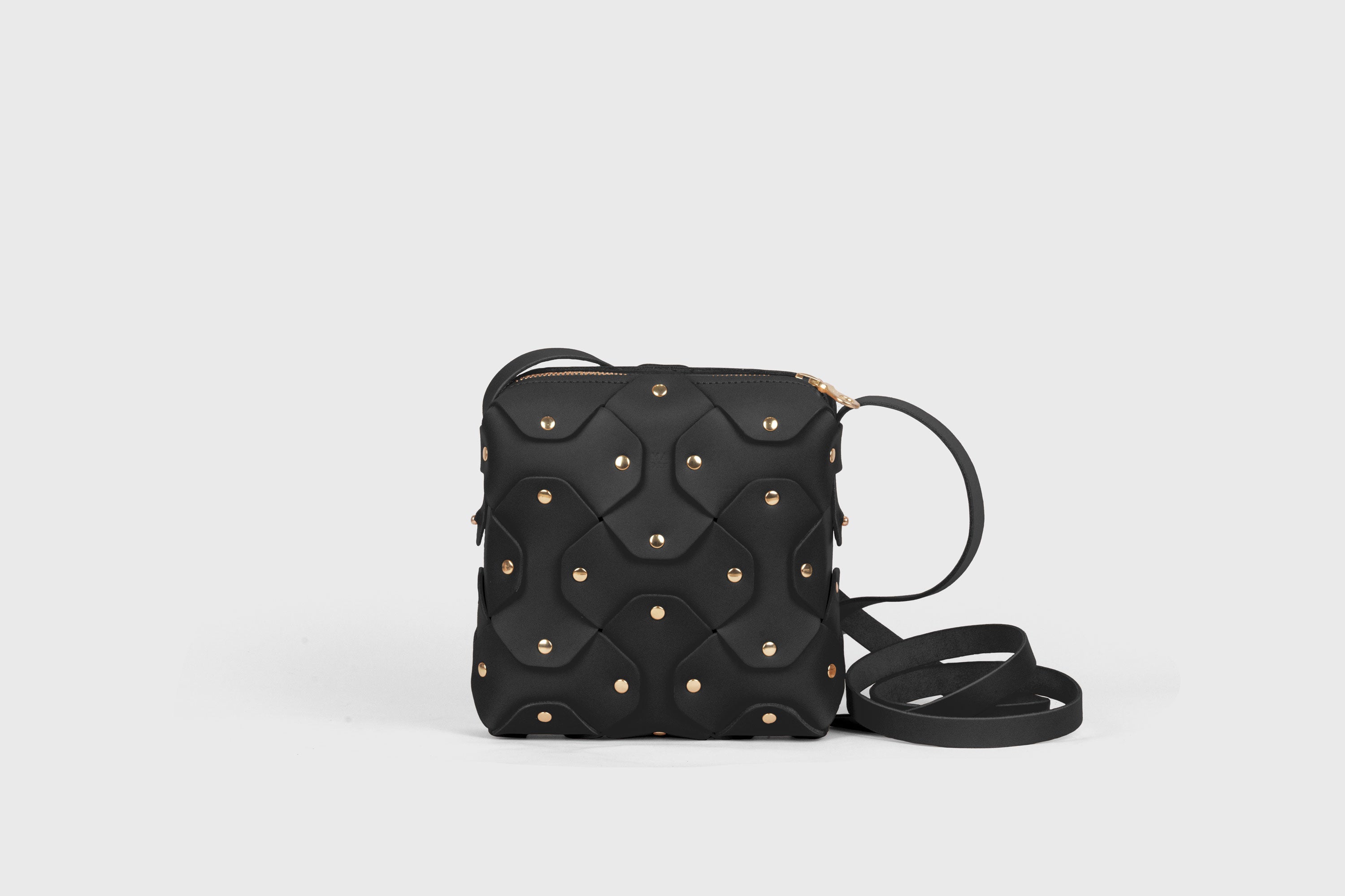 Rivet Bag Squared, Black Colour Leather Bag, Minimalist Modern Design Premium Quality from Atelier Madre Manuel Dreesmann, Barcelona