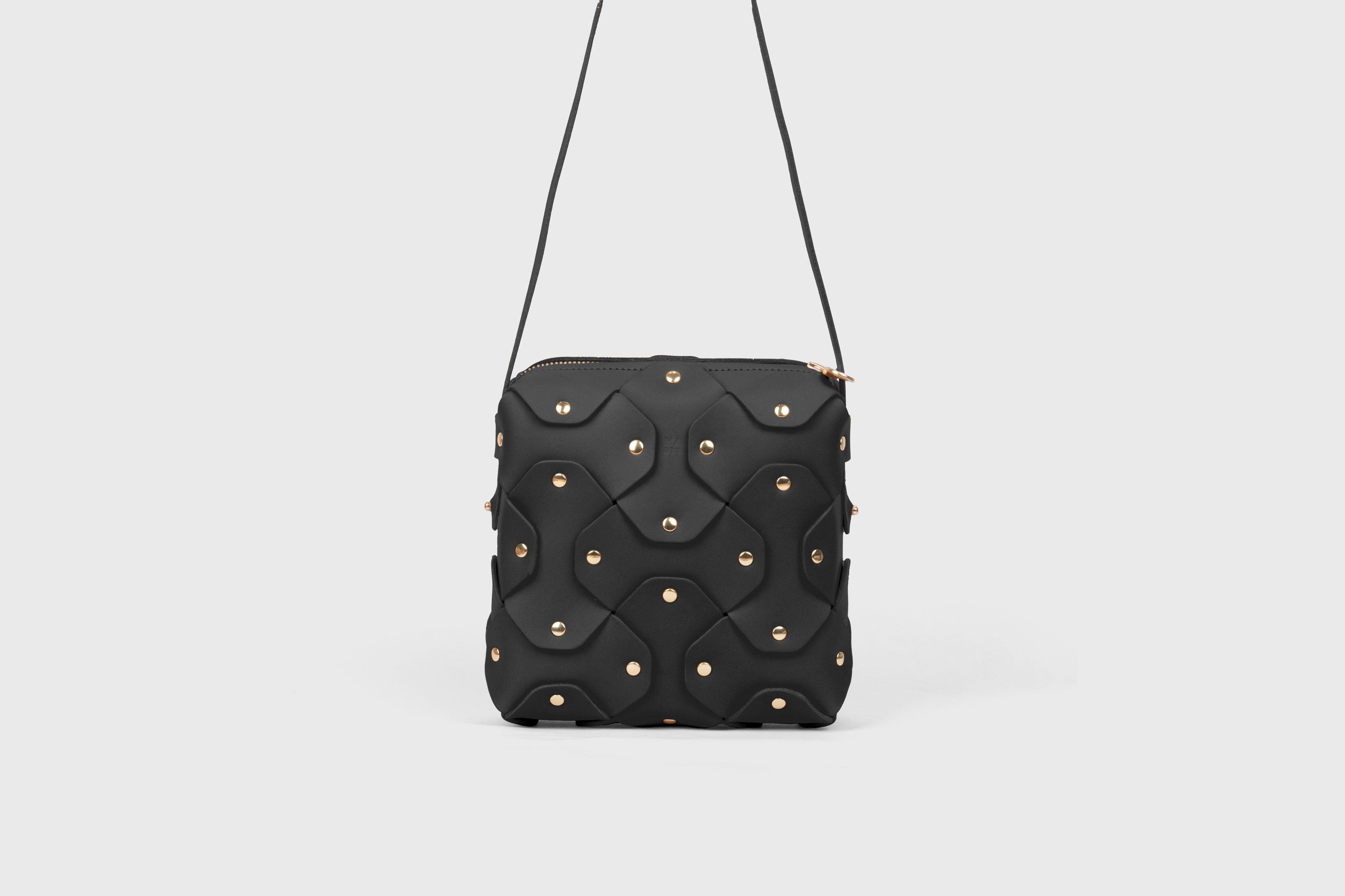 Rivet Bag Squared, Black Colour Leather Bag, Minimalist Modern Design Premium Quality from Atelier Madre Manuel Dreesmann, Barcelona