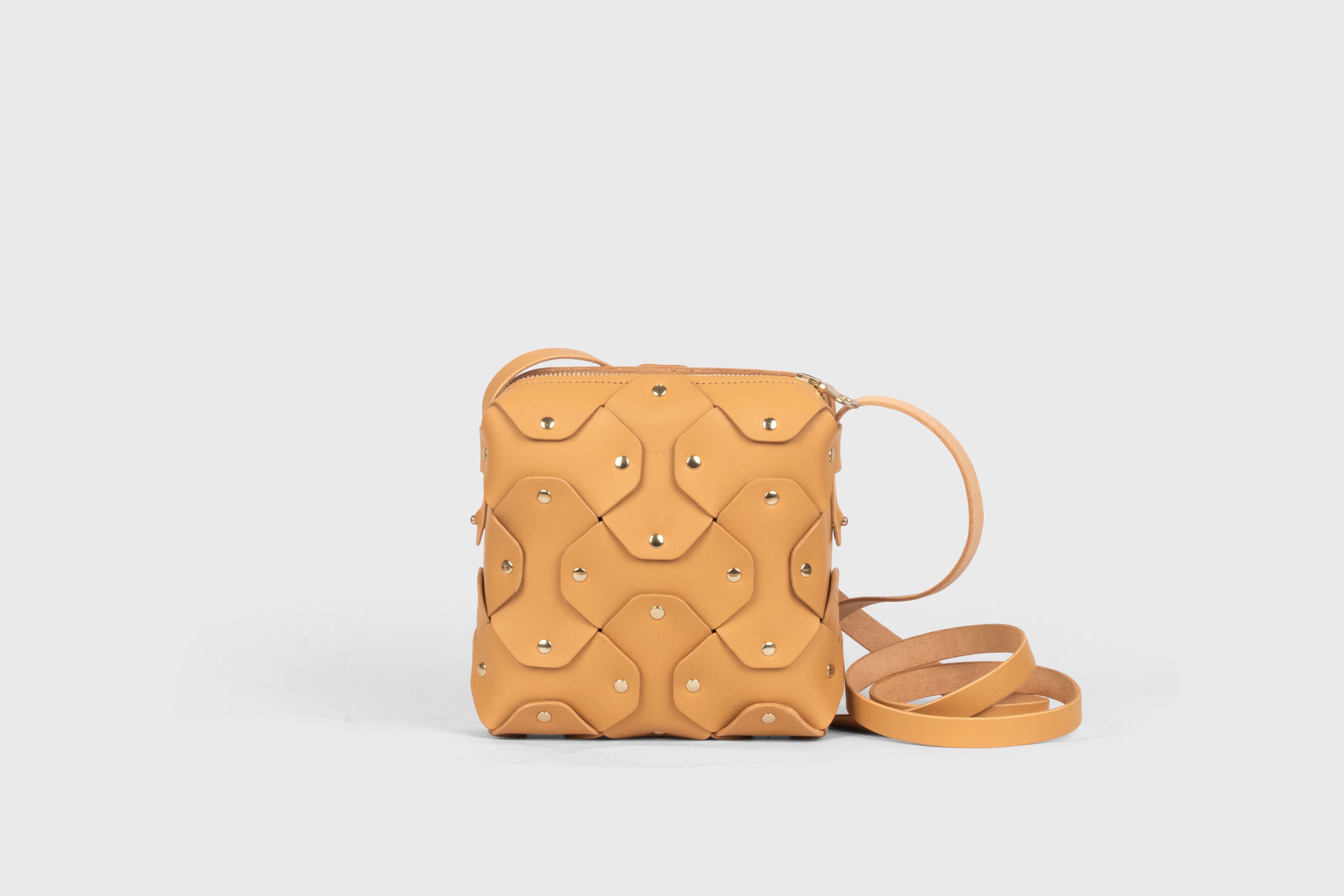 Rivet Bag Squared, Brown Colour Leather Bag, Minimalist Modern Design Premium Quality from Atelier Madre Manuel Dreesmann, Barcelona