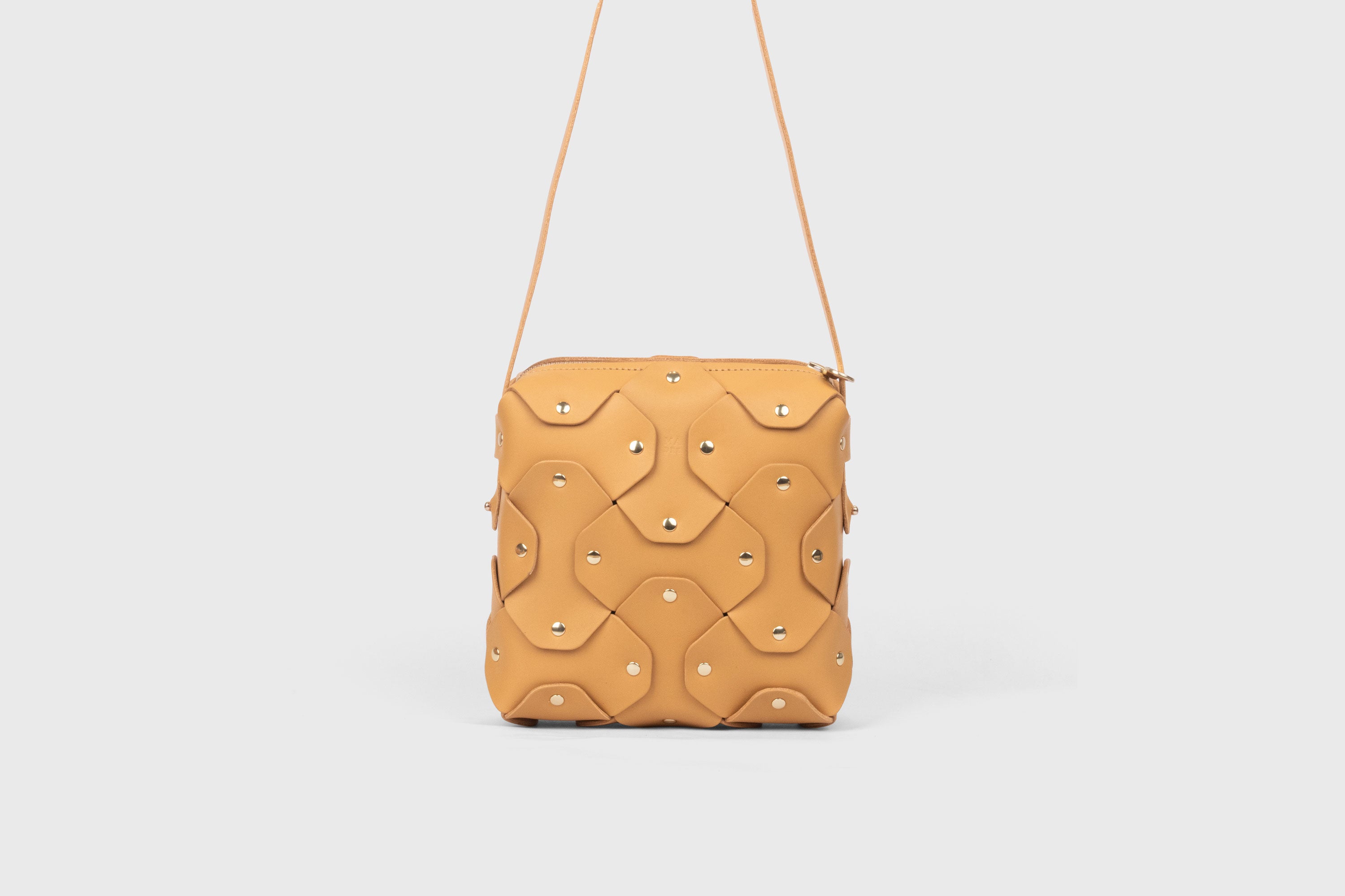 Rivet Bag Squared, Brown Colour Leather Bag, Minimalist Modern Design Premium Quality from Atelier Madre Manuel Dreesmann, Barcelona