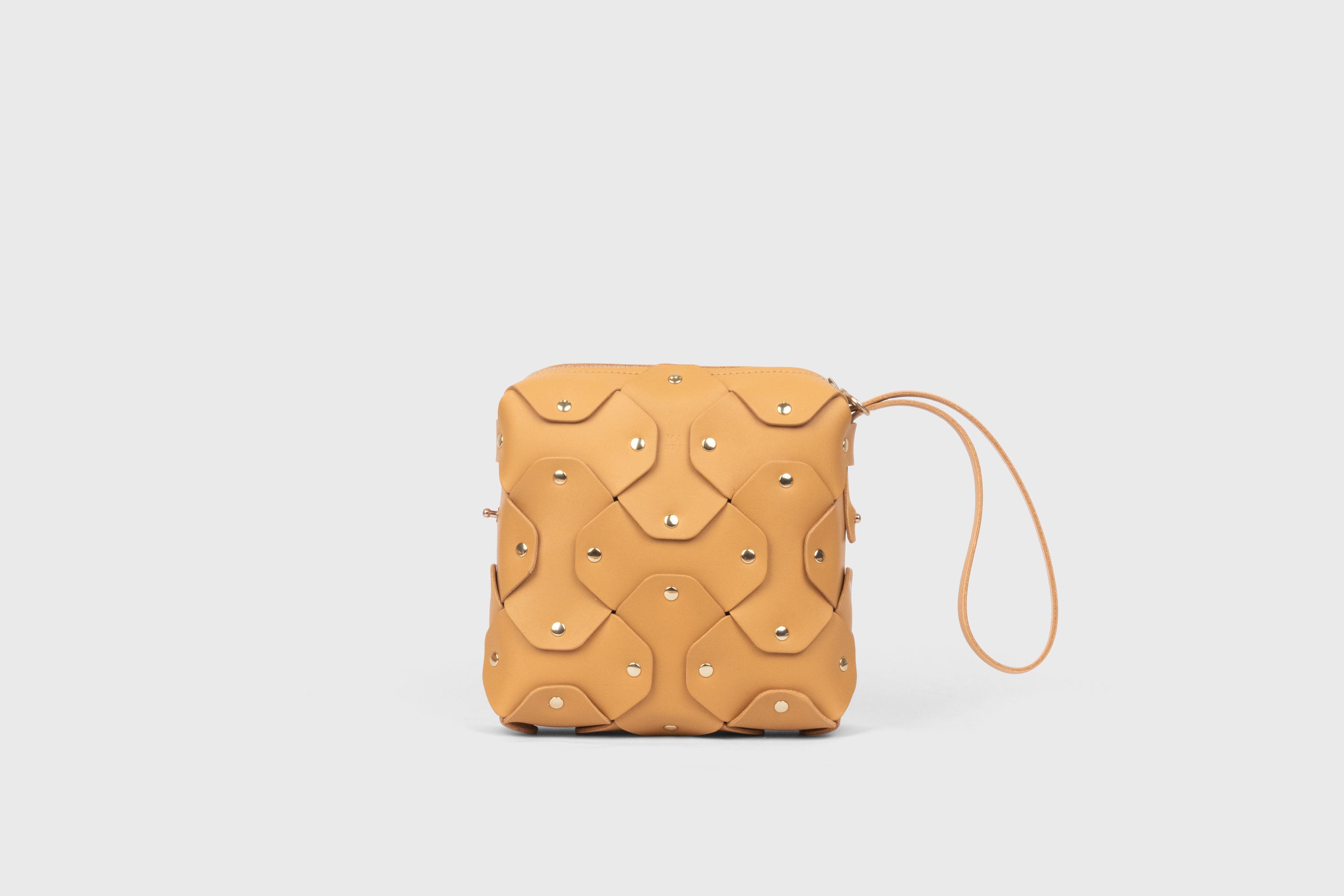 Rivet Bag Squared, Brown Colour Leather Bag, Minimalist Modern Design Premium Quality from Atelier Madre Manuel Dreesmann, Barcelona