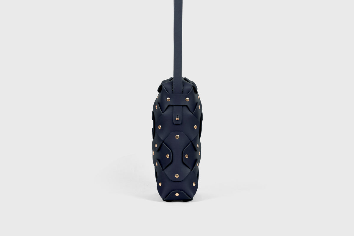 Rivet Bag Tall Marine Blue Colour Leather Vegetable Tanned Modern Minimal Design Premium Quality Atelier Madre Manuel Dreesmann Barcelona 4