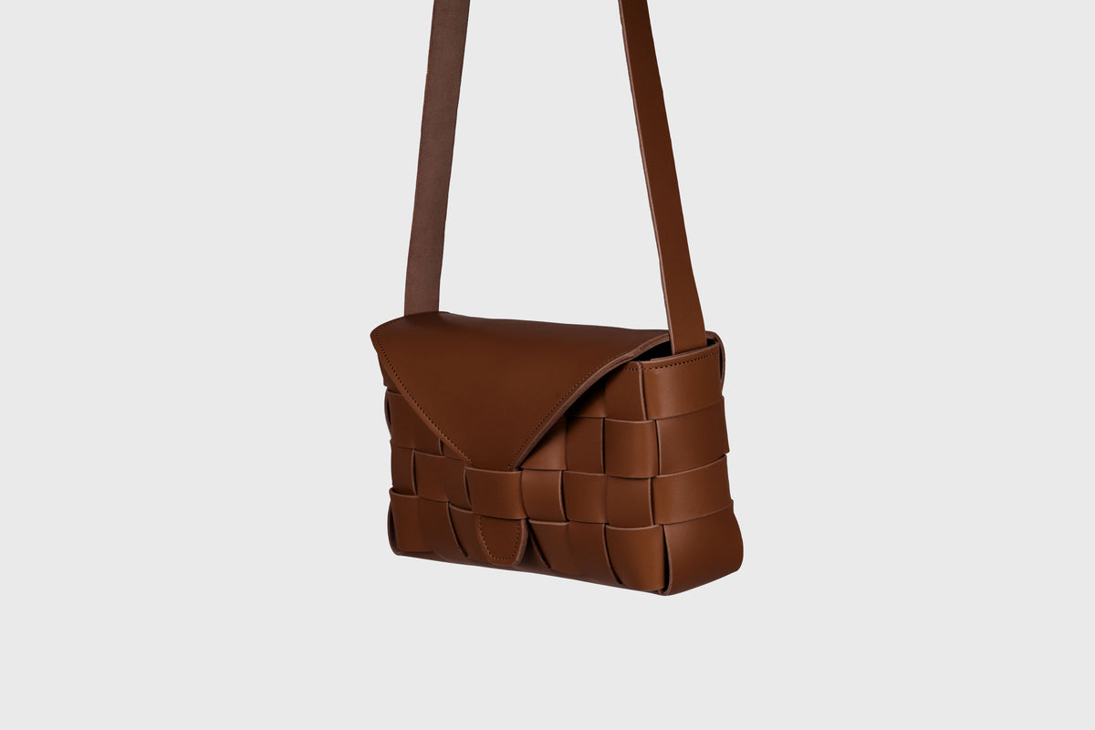 Saka Big Dark Brown Leather Atelier Madre Manuel Dreesmann Barcelona Spain 3