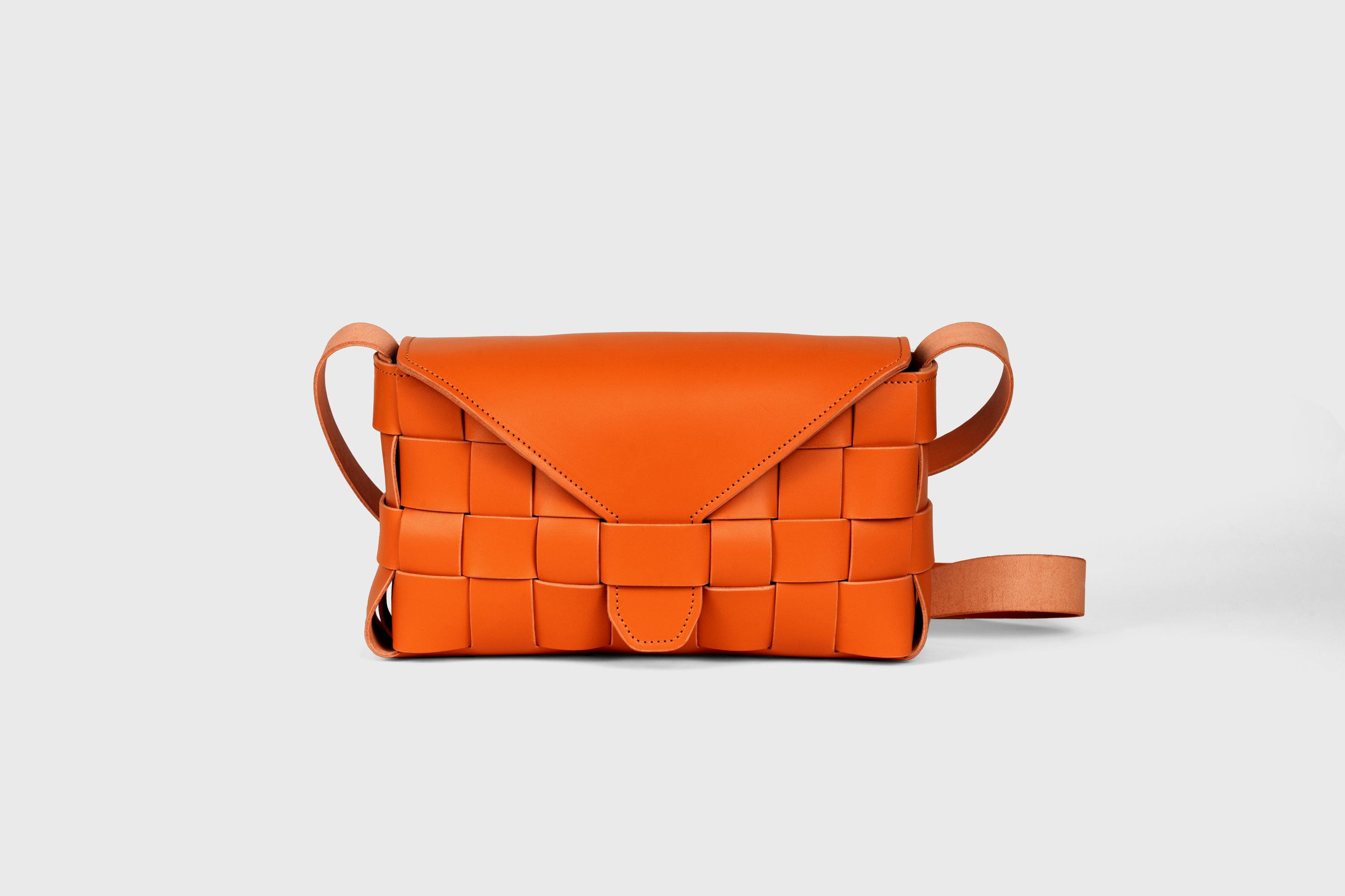 Saka Leather Shoulder Bag, Big | Atelier Madre