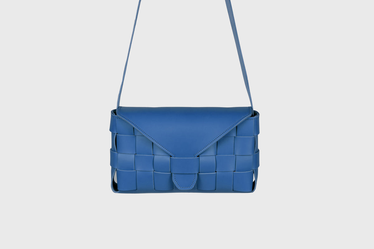 Saka Big Royal Blue Colour Leather Atelier Madre Manuel Dreesmann Barcelona Spain 5