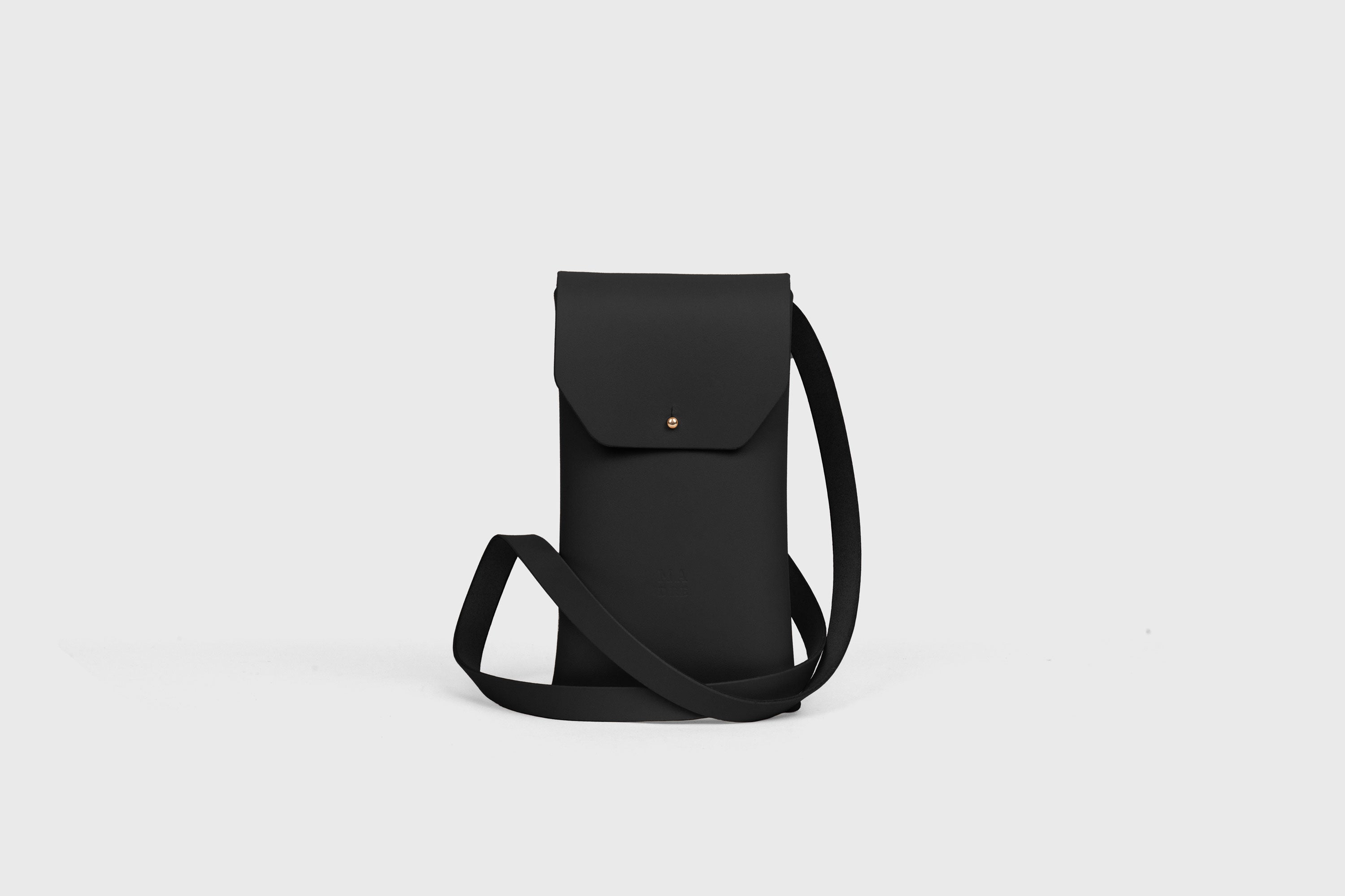 Sling Bag Pouch Leather Black Color  Vegetable Tanned Leather Crossbody Premium Quality Modern Minimalist Independent Designer Atelier Madre Manuel Dreesmann Barcelona Spain