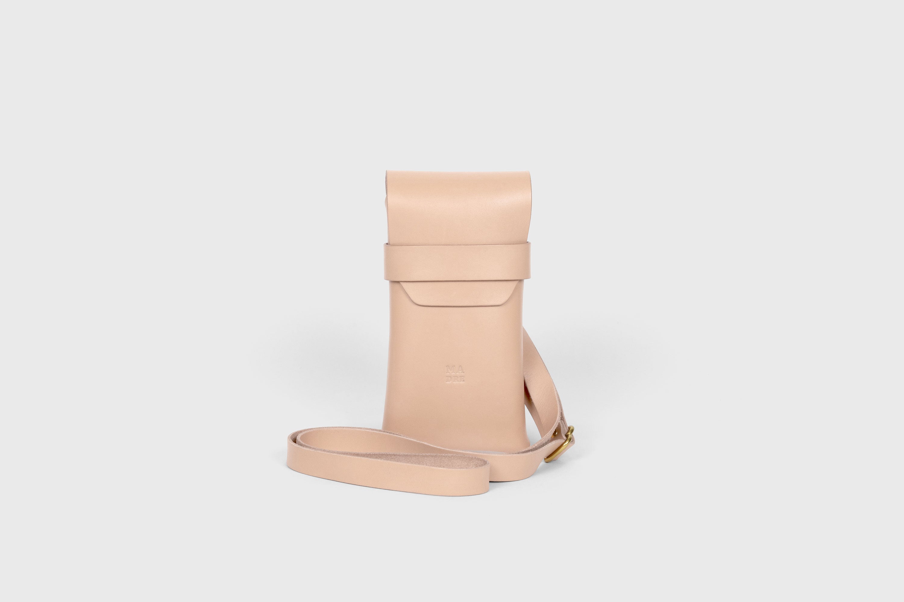 Sling Bag Pouch Leather Natural Color Crossbody Premium Quality Modern Minimalist Independent Designer Atelier Madre Manuel Dreesmann Barcelona Spain