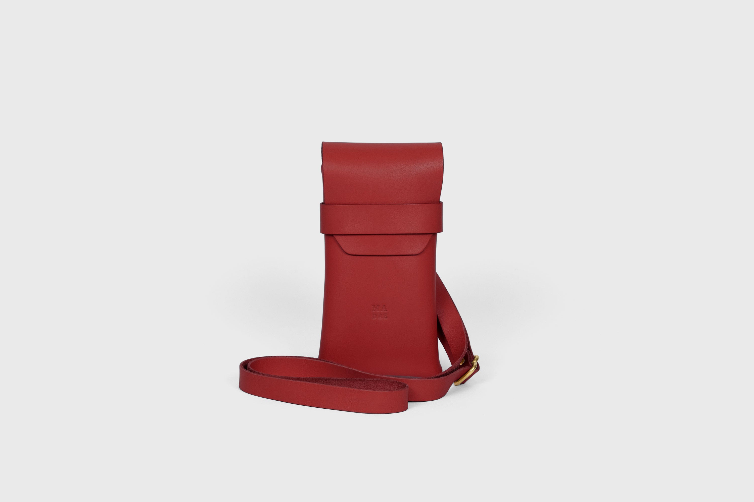 Sling Bag Pouch Leather Red Color Crossbody Premium Quality Modern Minimalist Independent Designer Atelier Madre Manuel Dreesmann Barcelona Spain