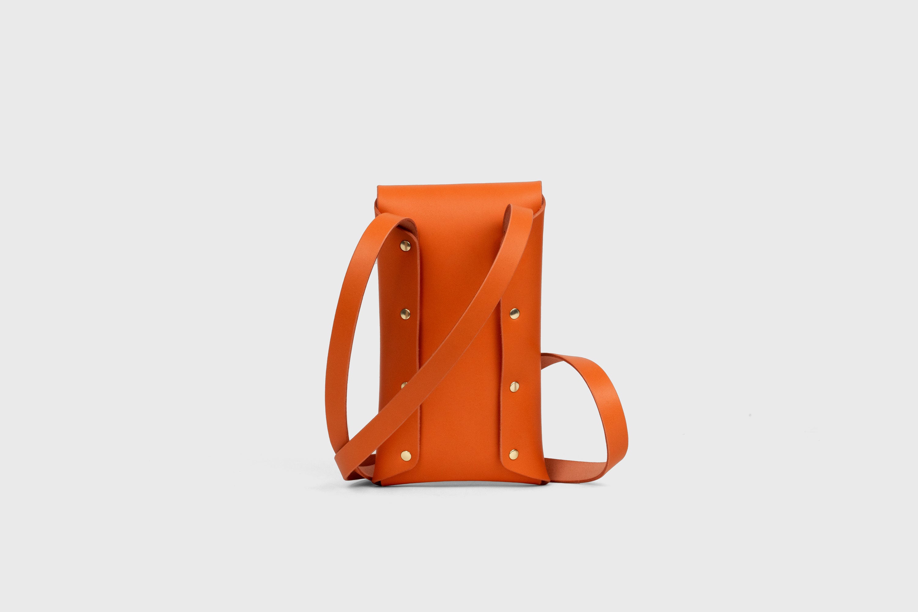 Sling Bag Pouch Leather Orange Color Vegetable Tanned Leather Crossbody Premium Quality Modern Minimalist Independent Designer Atelier Madre Manuel Dreesmann Barcelona Spain