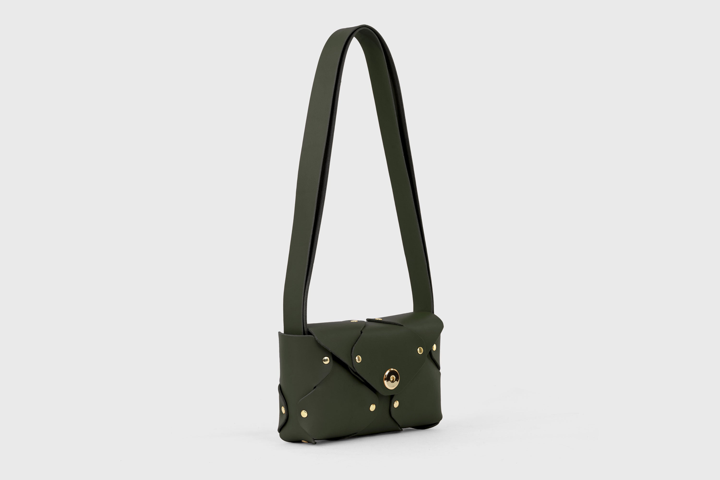 Tamara Bag Olive Green Color Leather Vegetable Tanned Leather Minimalist Modern Design Rivets Brass Premium Shoulderbag Atelier Madre Manuel Dreesmann Barcelona Spain