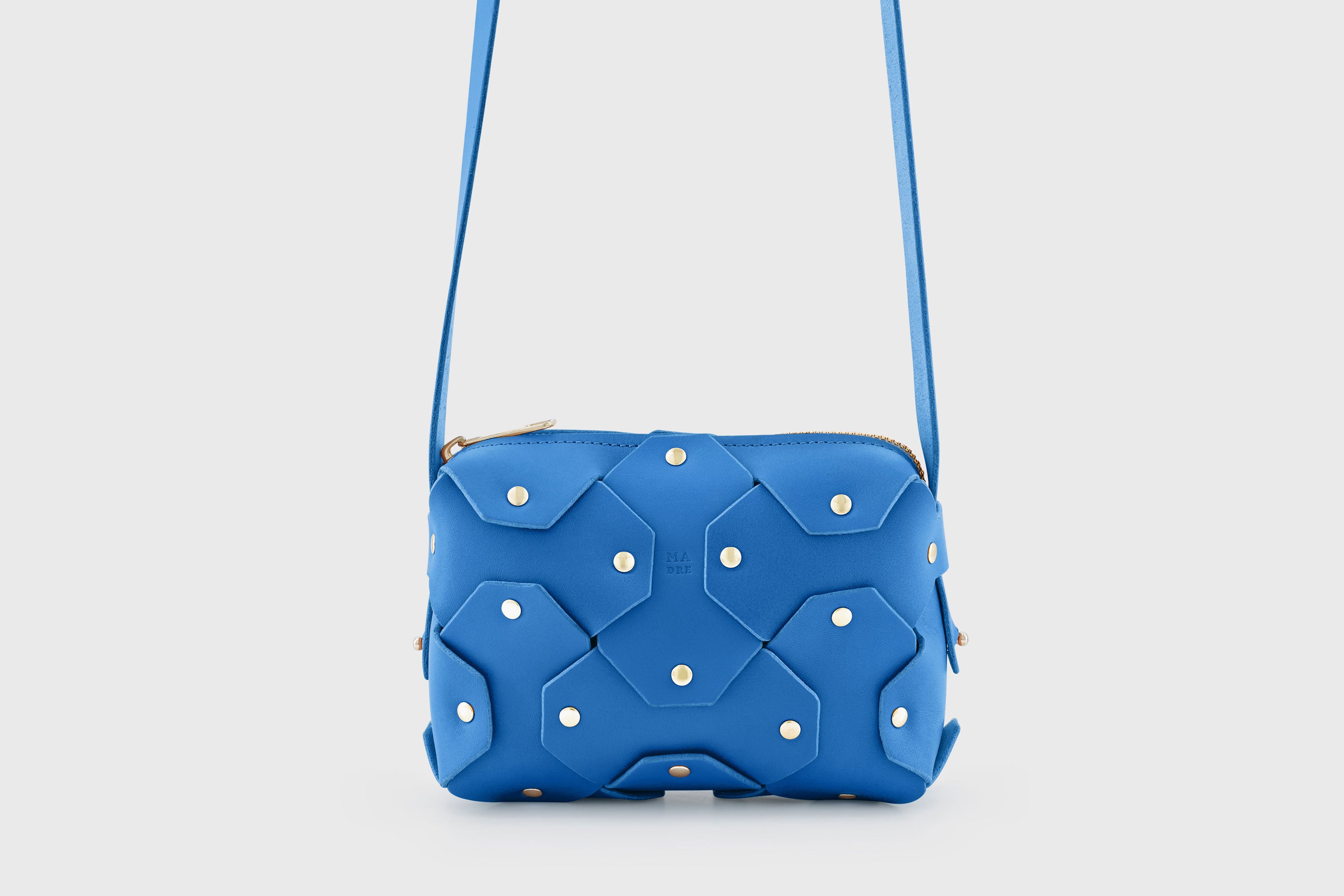Rivet Bag Small Leather Royal Blue Color Clutch Crossbody Shoulder Detachable Full Brass Vegetable Tanned Full Grain Leather High Quality Modern Minimalistic Design Atelier Madre Manuel Dreesmann Barcelona Spain
