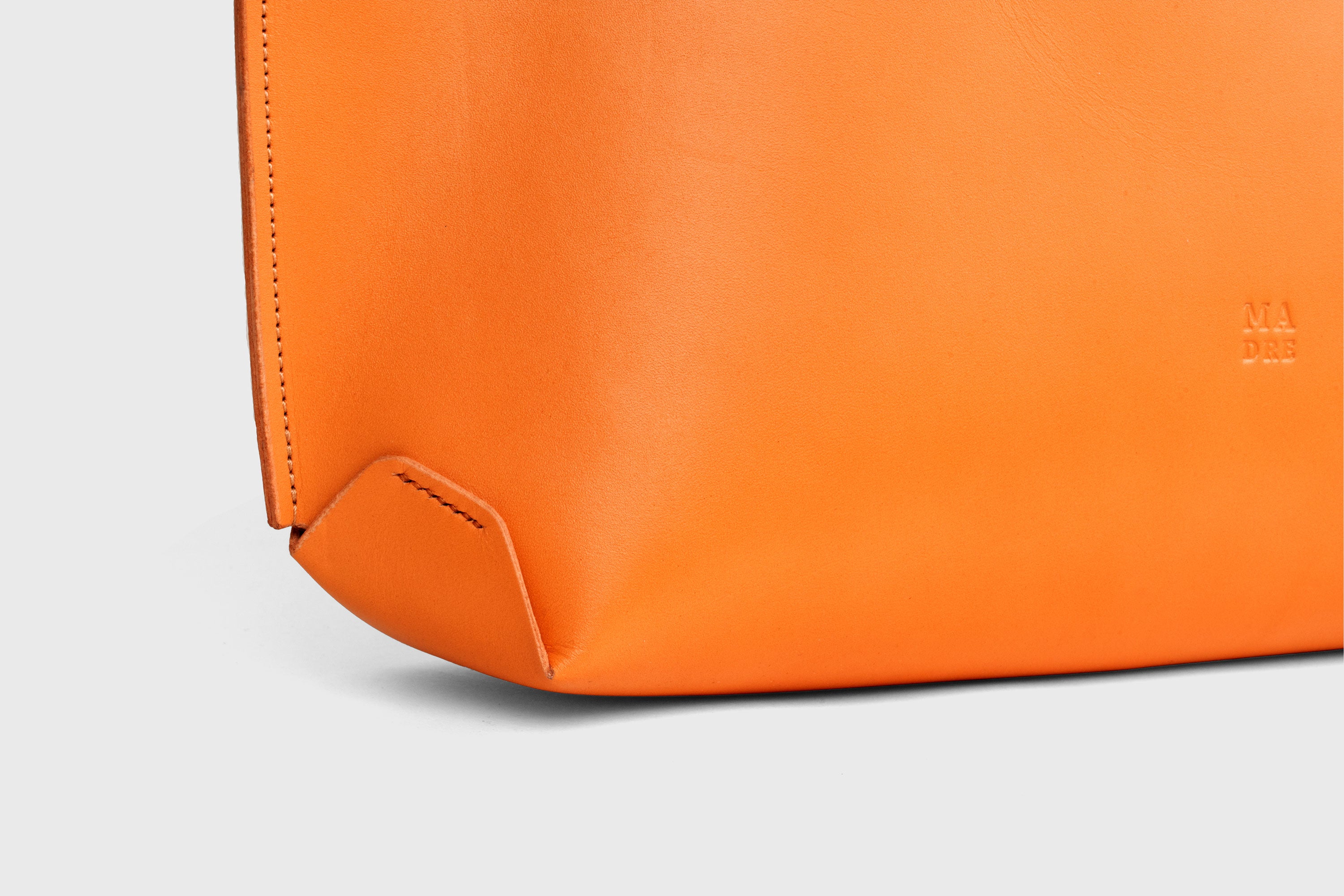 Tote Bag Leather Orange Color Vegetable Tanned Leather Natural Minimalistic Design By Manuel Dreesmann Atelier Madre Barcelona Spain