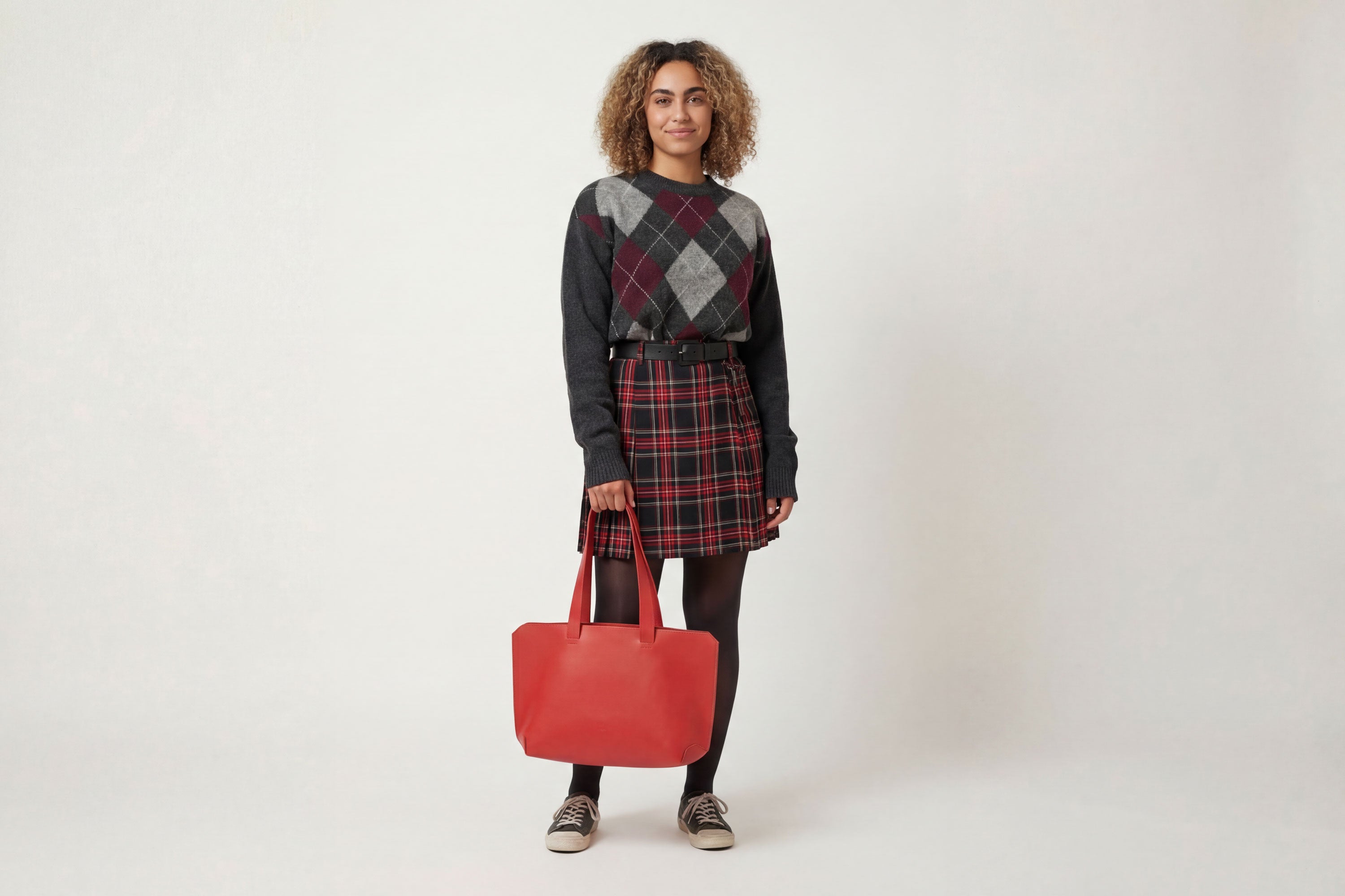 Tote Bag Leather Red Color Vegetable On A Woman Model Tanned Leather Natural Minimalistic Design By Manuel Dreesmann Atelier Madre Barcelona Spain