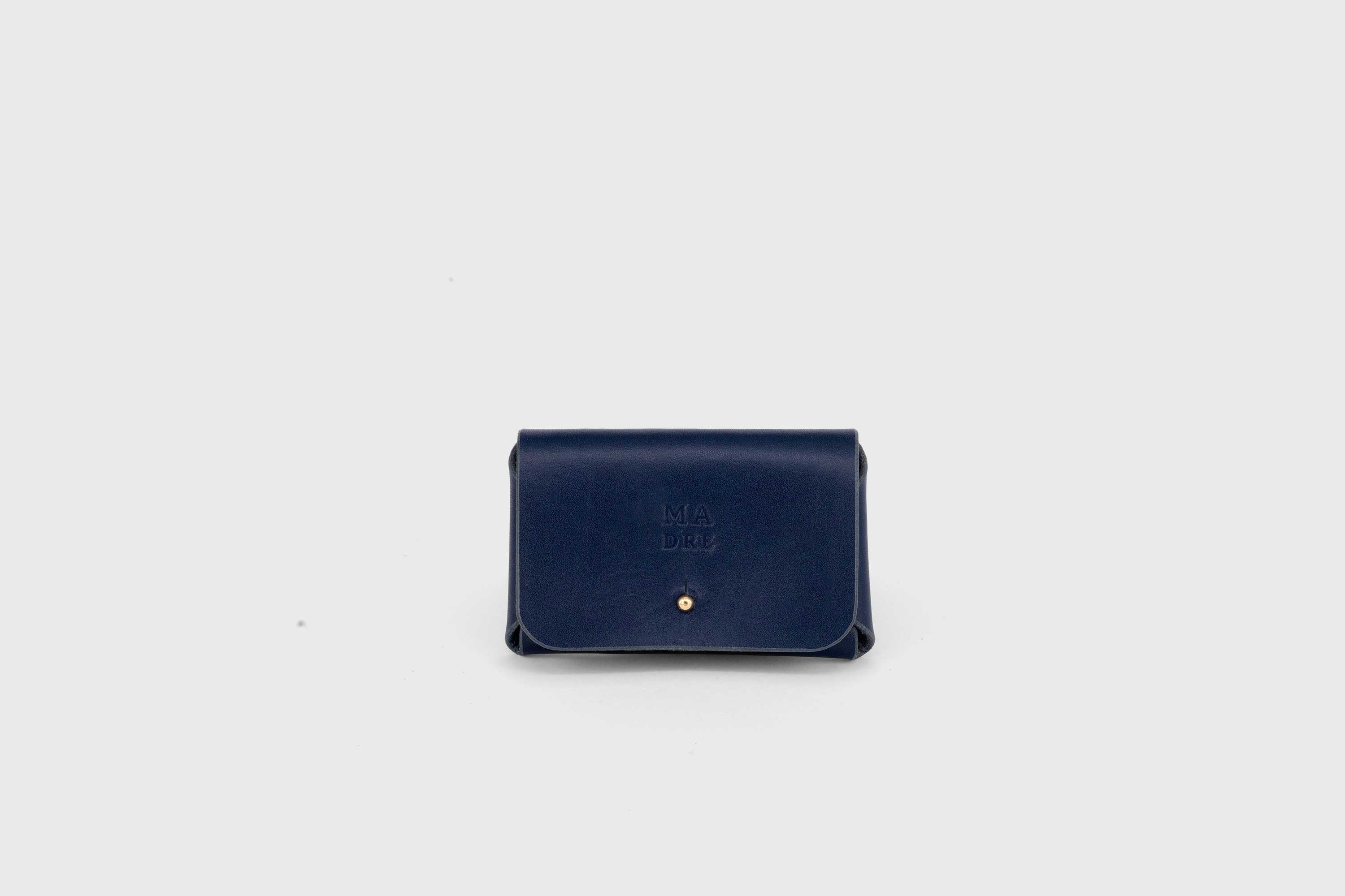 Leather wallet cardholder horizontal design marine blue color minimalist design atelier madre manuel dreesmann barcelona