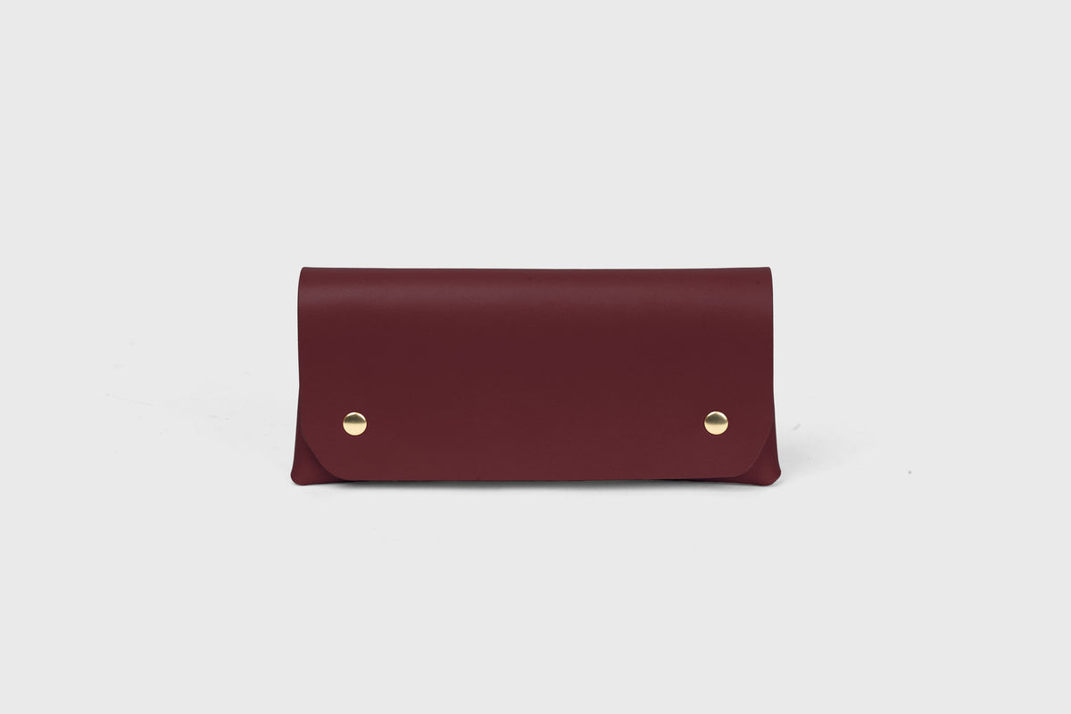 Wallet Pouch Leather Burgundy Atelier Madre Manuel Dreesmann Barcelona Spain 1