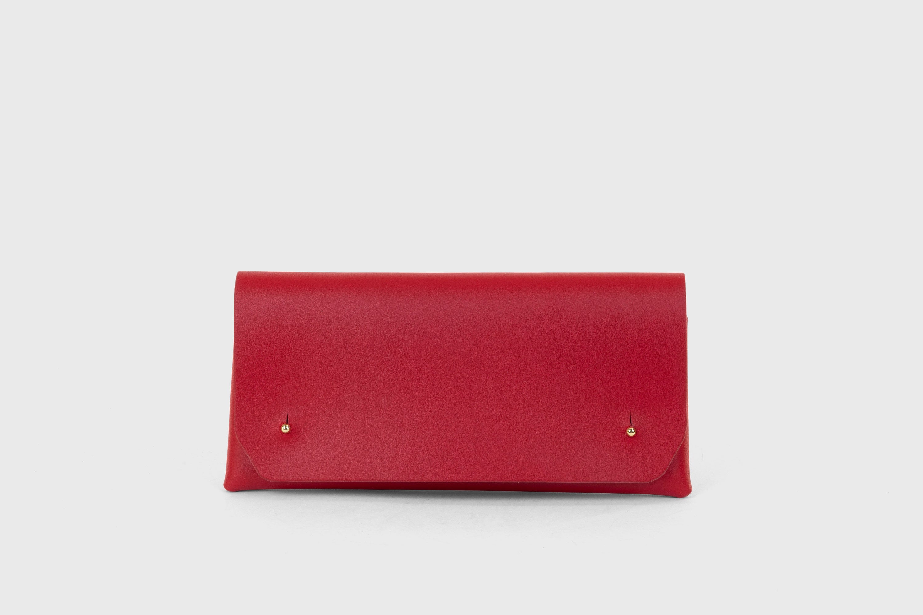 Wallet Pouch Red Color Leather Cardholder Phone Minimalistic Design Vegetable Tanned Leather Full Grain Premium Quality Atelier Madre Manuel Dreesmann Barcelona Spain