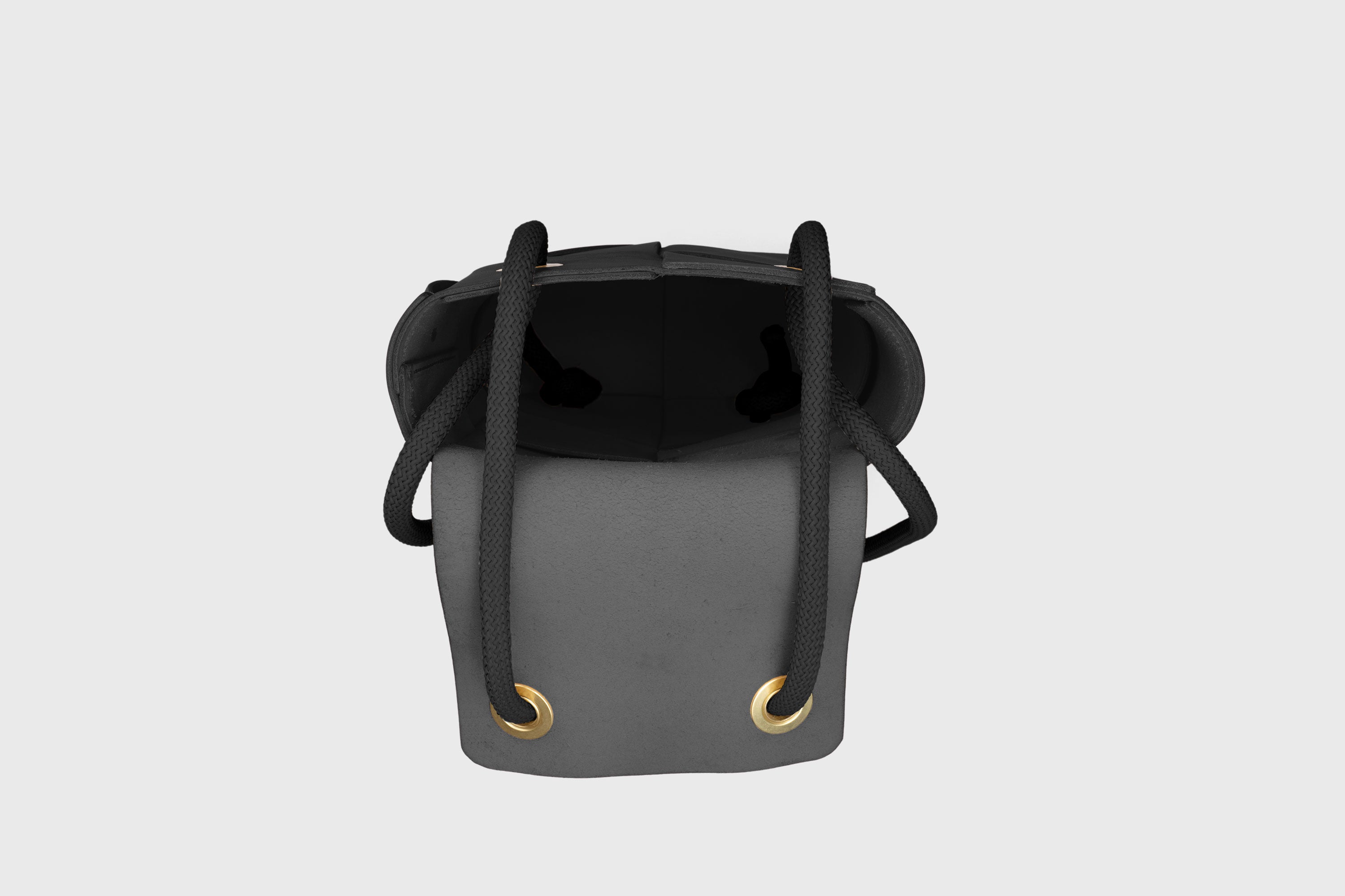 Woven Backpack Black Color Leather Weave Full Grain Vegetable Tanned Leather Premium Quality Minimalistic Modern Designer Atelier Madre Barcelona Spain