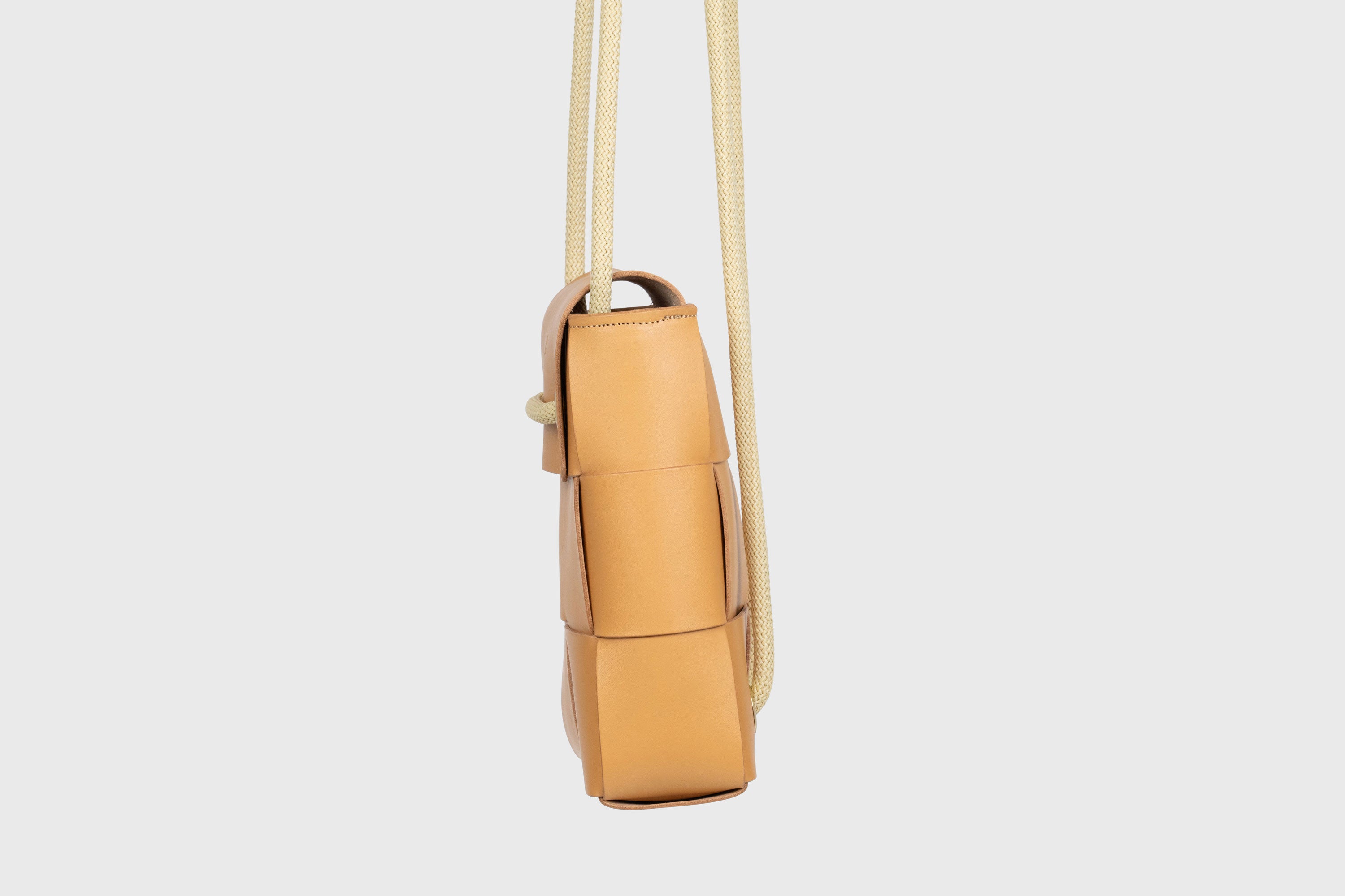 Woven Backpack Brown Color Leather Weave Full Grain Vegetable Tanned Leather Premium Quality Minimalistic Modern Designer Atelier Madre Barcelona Spain