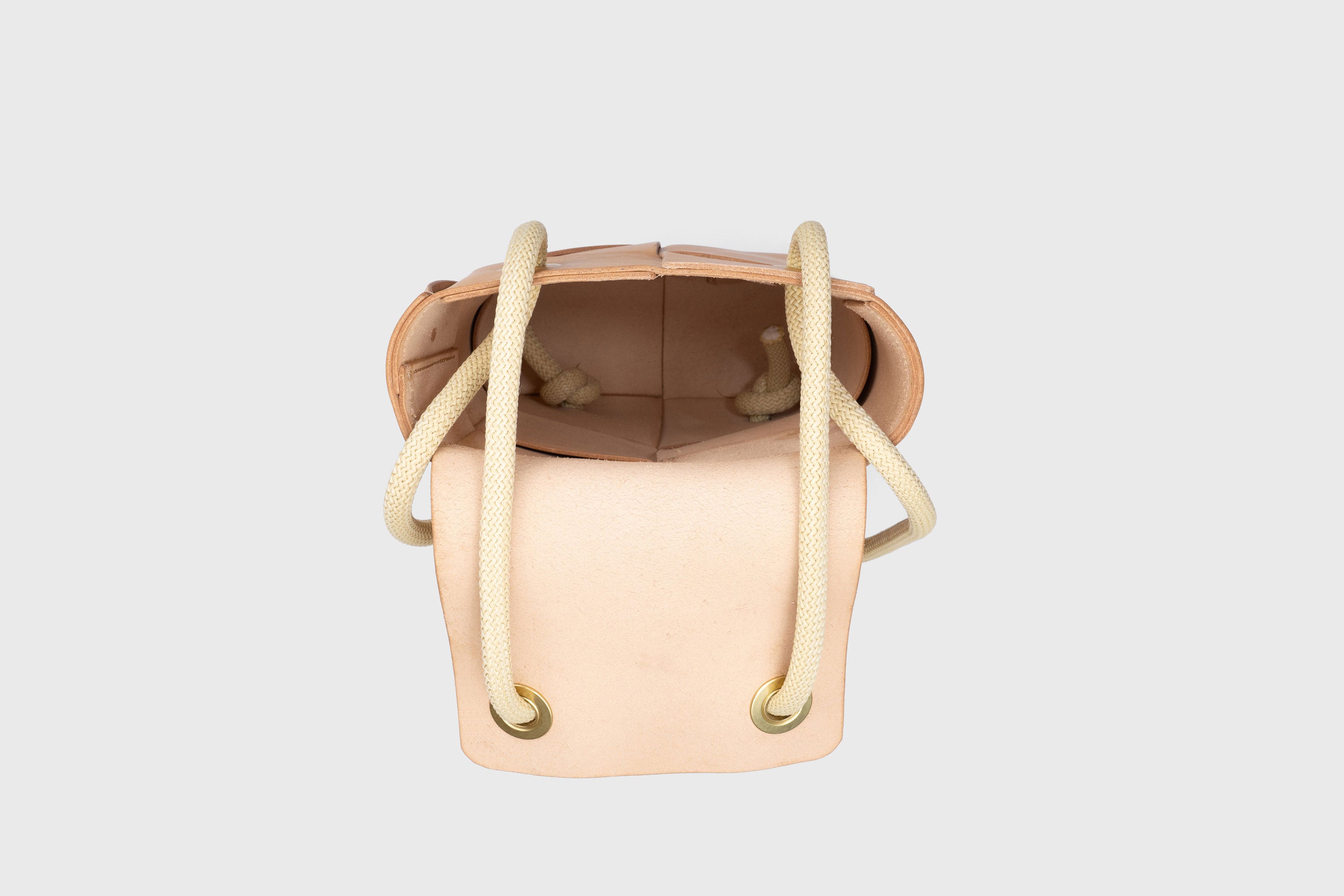 Woven Backpack Brown Color Leather Weave Full Grain Vegetable Tanned Leather Premium Quality Minimalistic Modern Designer Atelier Madre Barcelona Spain