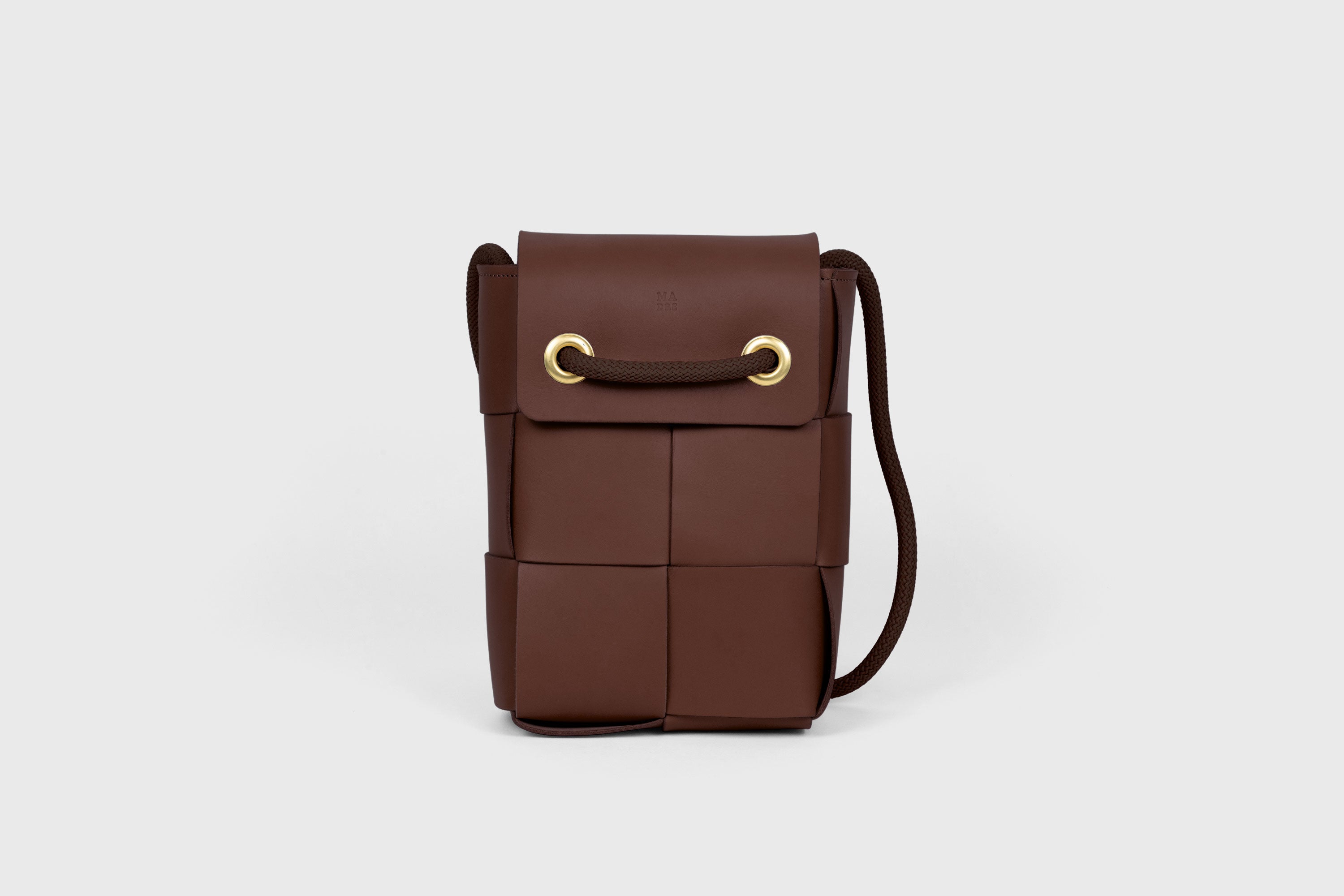 Woven Backpack Dark Brown Color Leather Weave Full Grain Vegetable Tanned Leather Premium Quality Minimalistic Modern Designer Atelier Madre Barcelona Spain