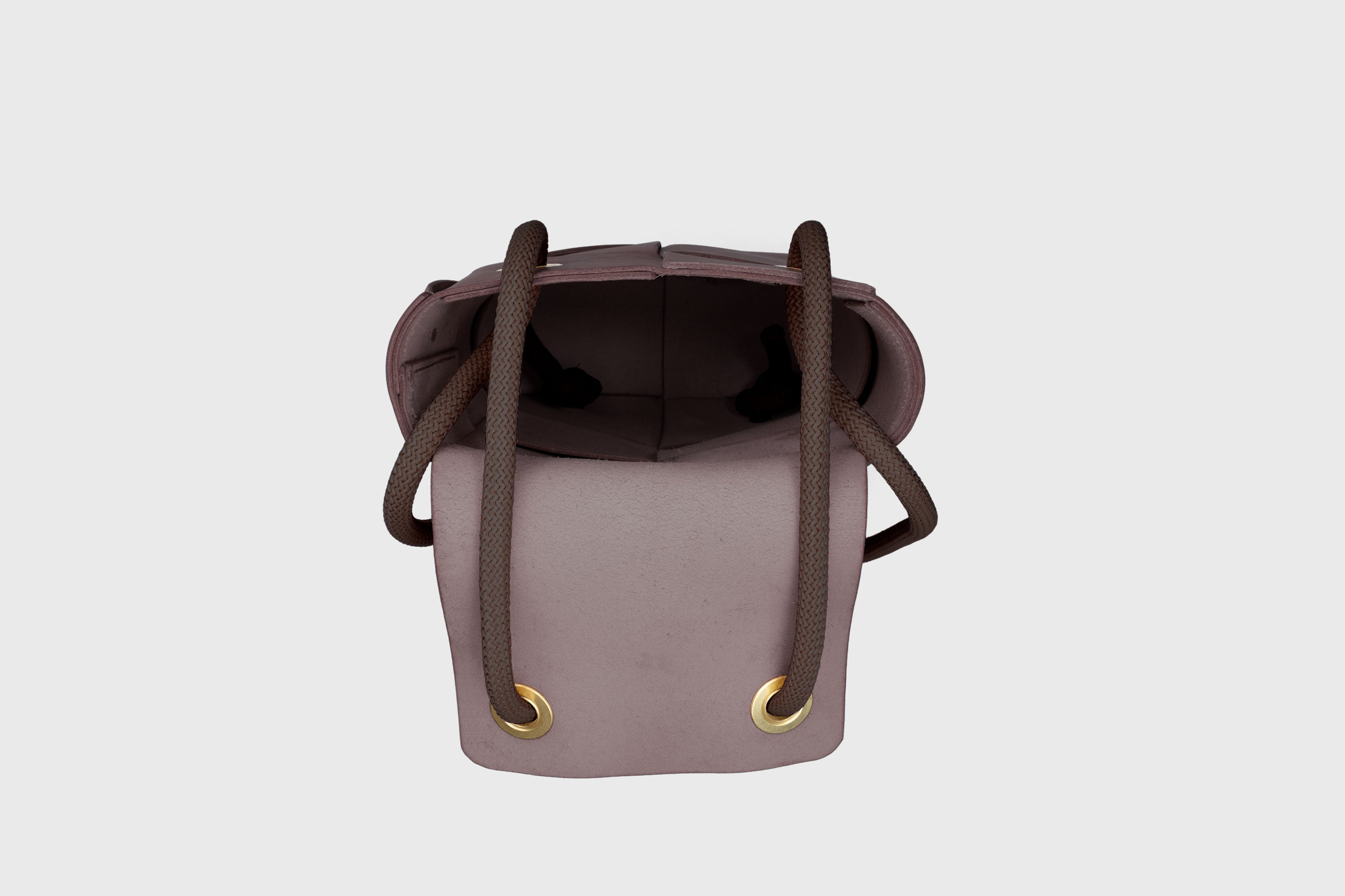 Woven Backpack Dark Brown Color Leather Weave Full Grain Vegetable Tanned Leather Premium Quality Minimalistic Modern Designer Atelier Madre Barcelona Spain