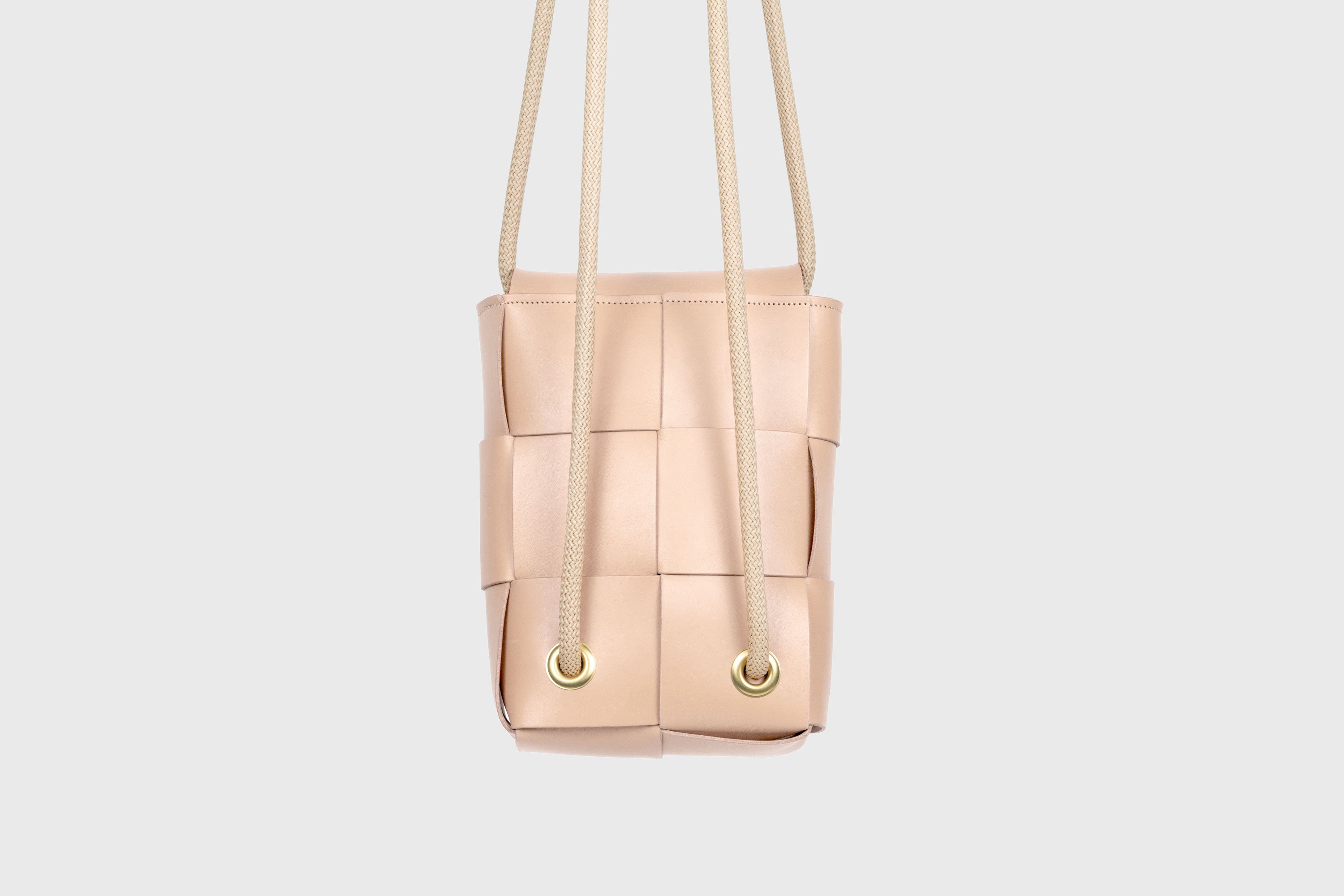 Woven Backpack Natural Color Leather Weave Full Grain Vegetable Tanned Leather Premium Quality Minimalistic Modern Designer Atelier Madre Barcelona Spain