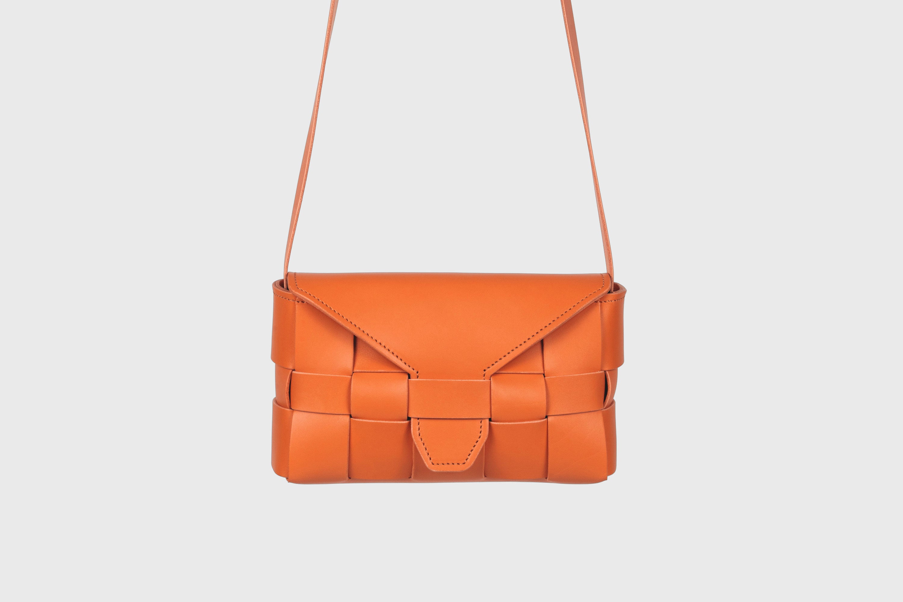 Saka Woven Bag | Braided Leather Bag | Atelier Madre