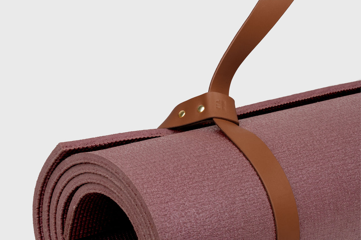 Yoga Mat Strap Dark Brown Leather Manuel Dreesmann Atelier Madre Barcelona Spain 4
