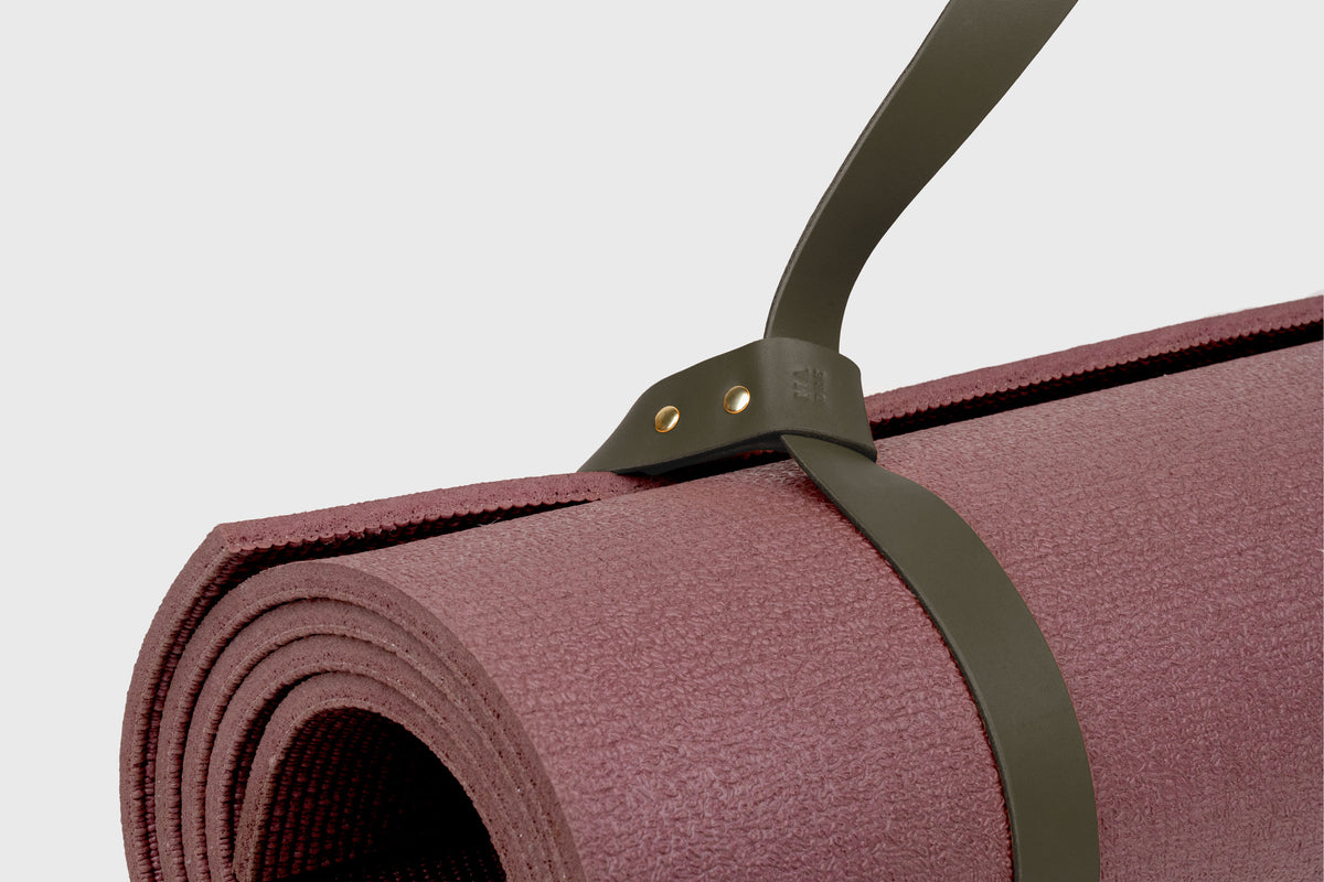 Yoga Mat Strap Olive Green Leather Manuel Dreesmann Atelier Madre Barcelona Spain 4